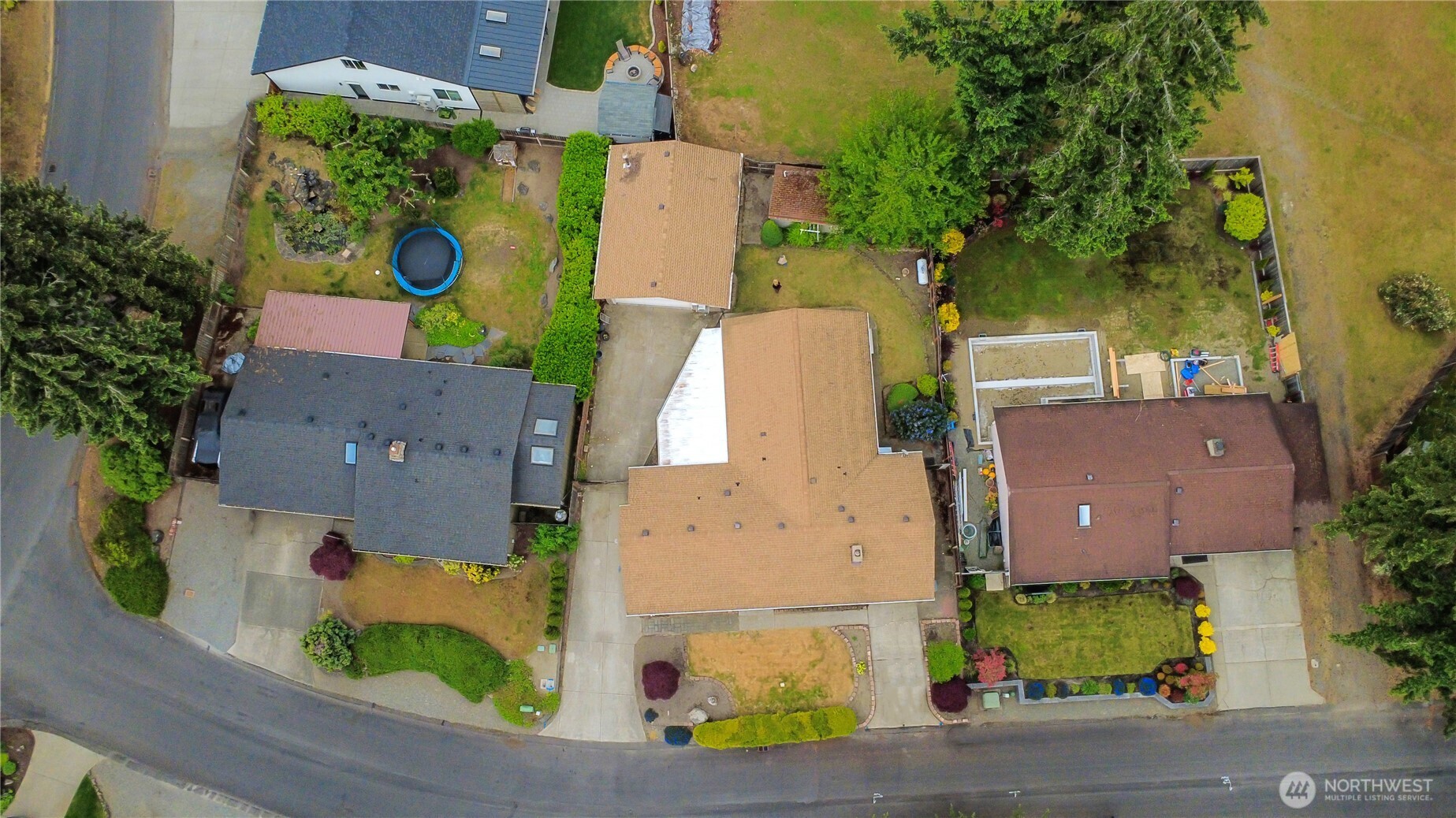 9209 Deers Tongue Cir W Property Photo 24