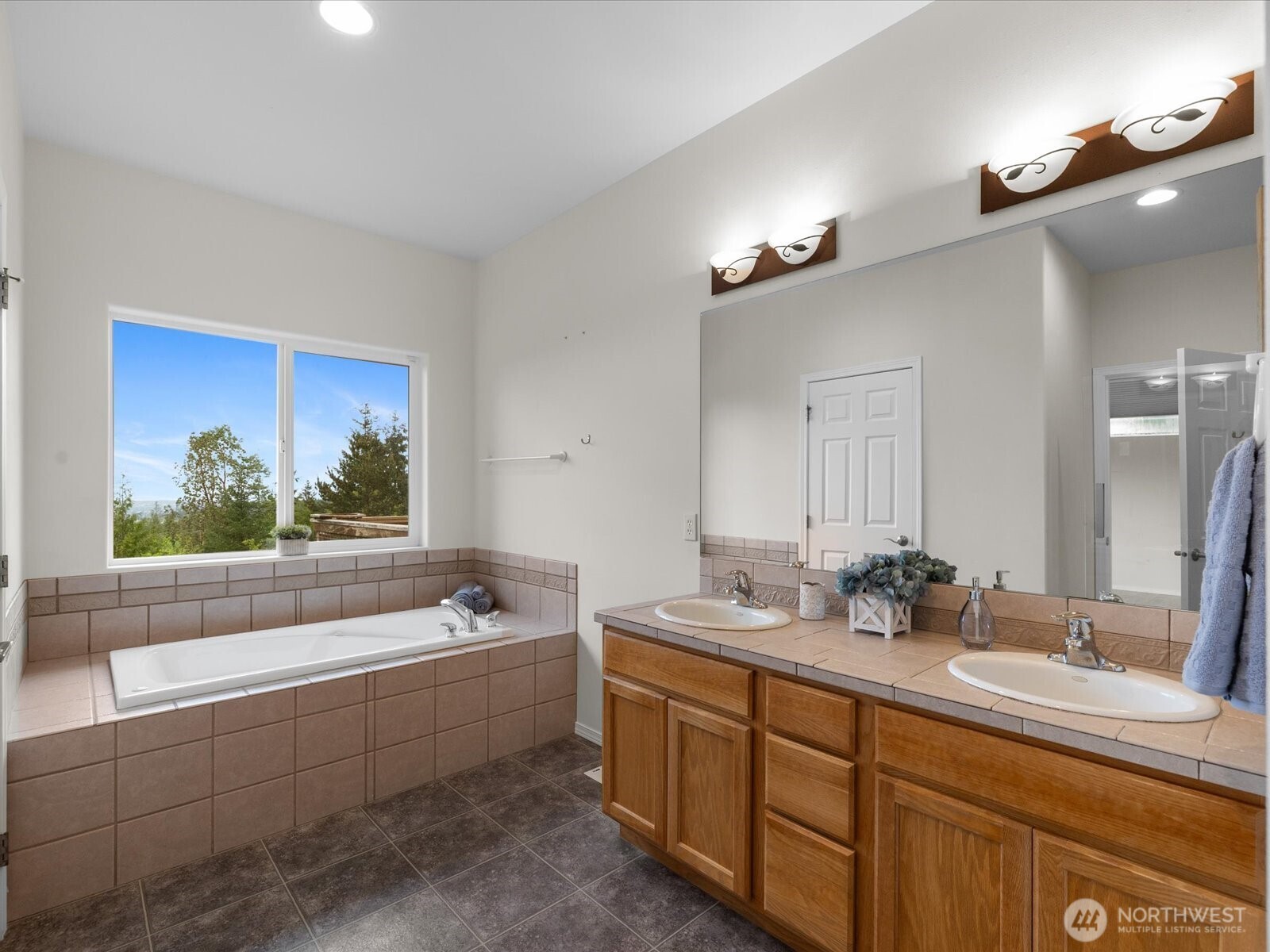 1003 Haven Heights Drive Property Photo 17