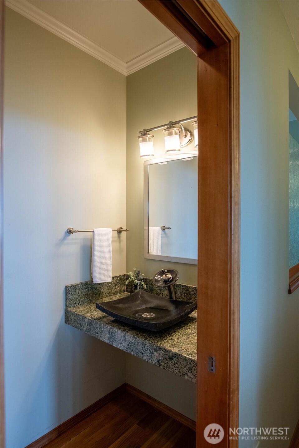 975 E Simmons Road Property Photo 11