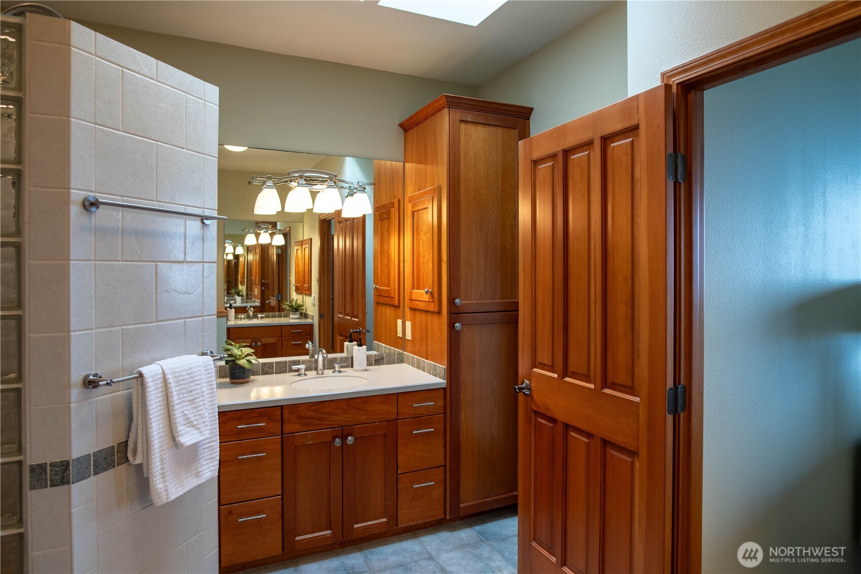 975 E Simmons Road Property Photo 15