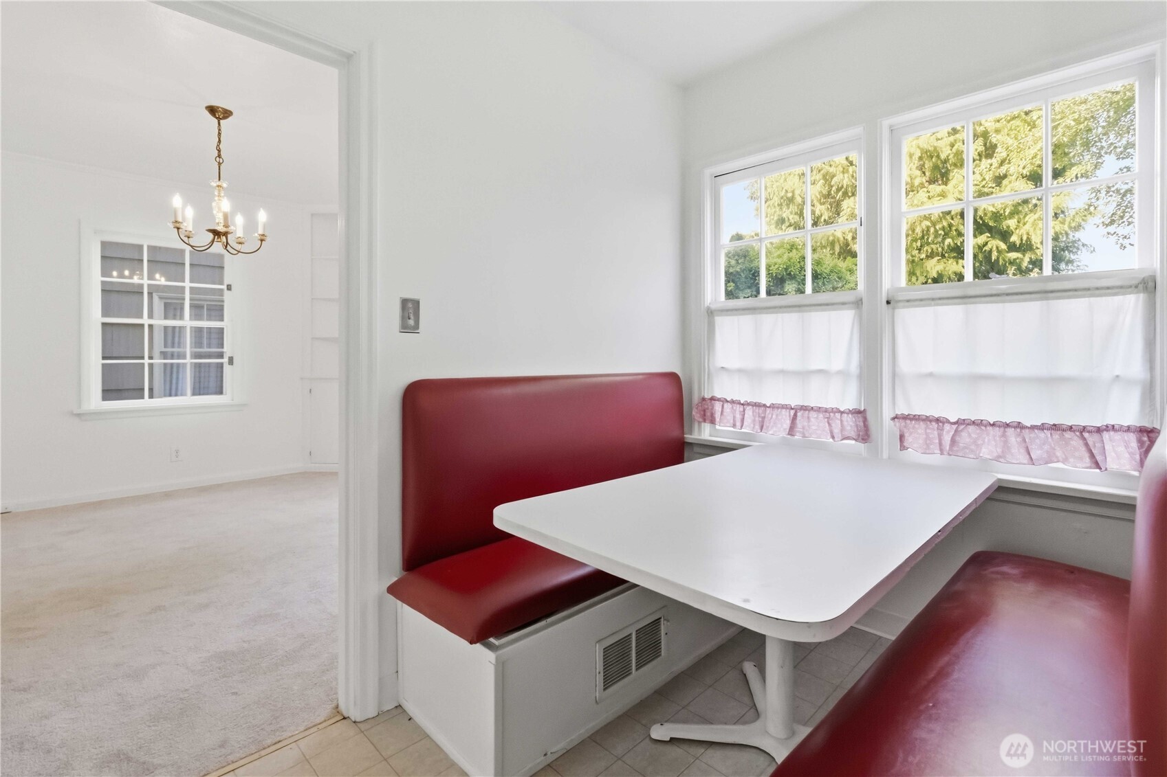 2809 Nichols Boulevard Property Photo 11