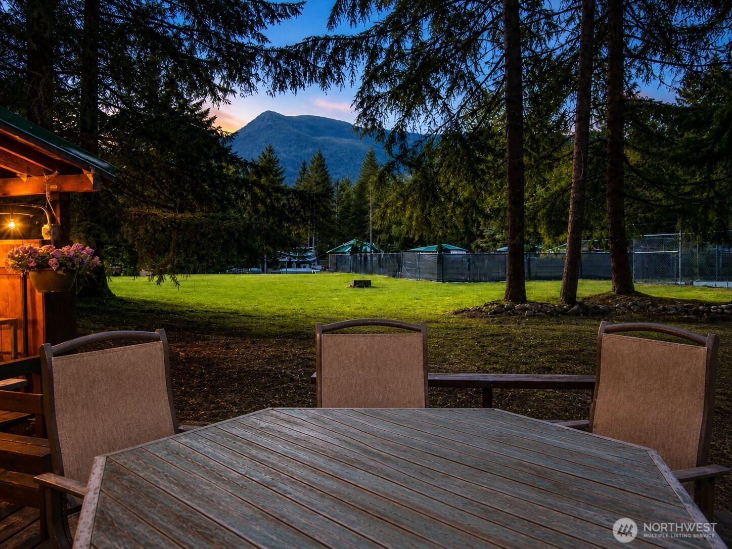 100 Timberline Drive Property Photo 3
