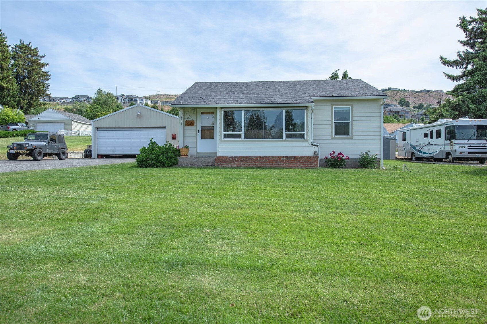 2901 Sunset Highway Property Photo 1