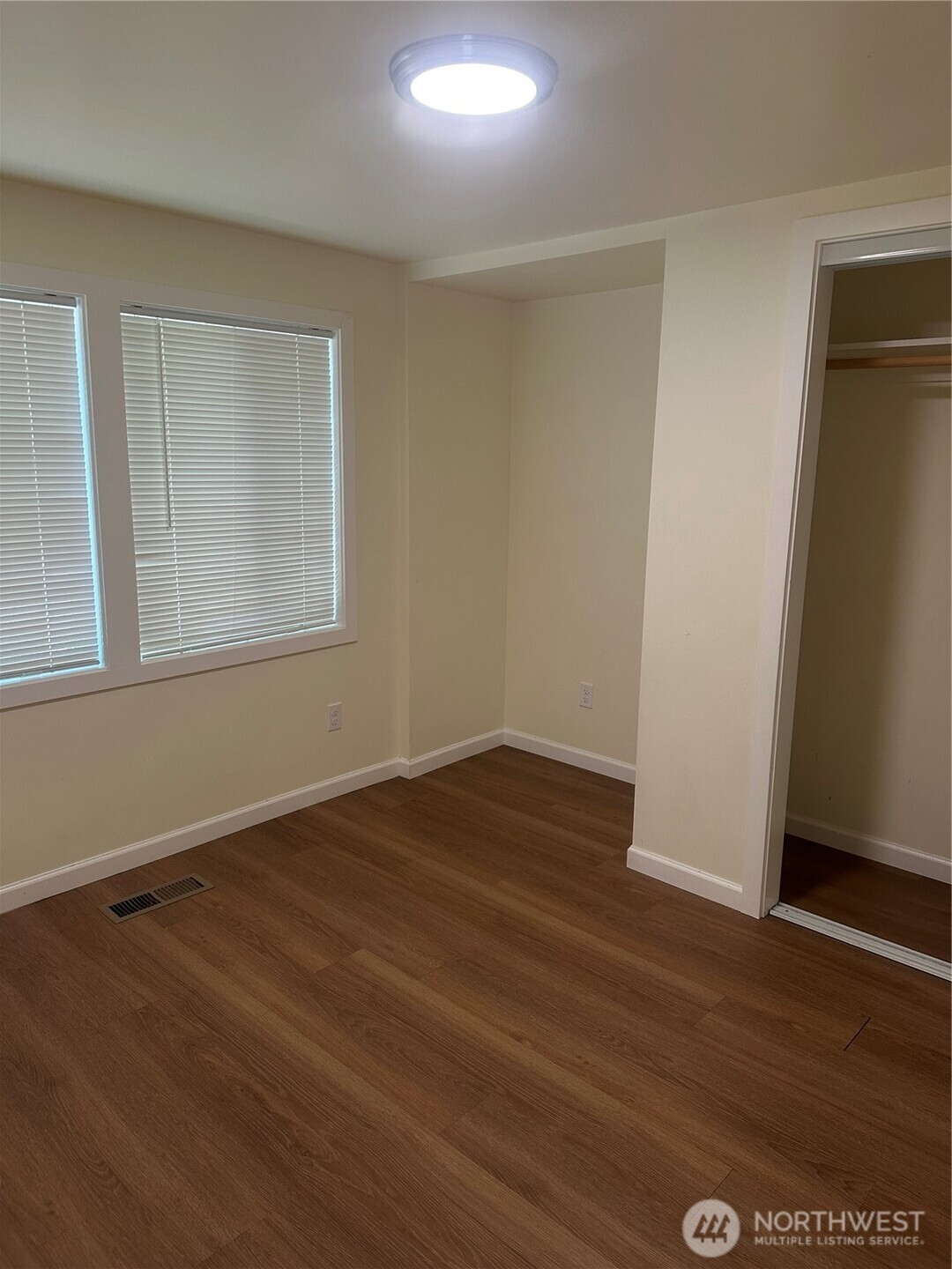 1007 N Baker Ave Property Photo 16