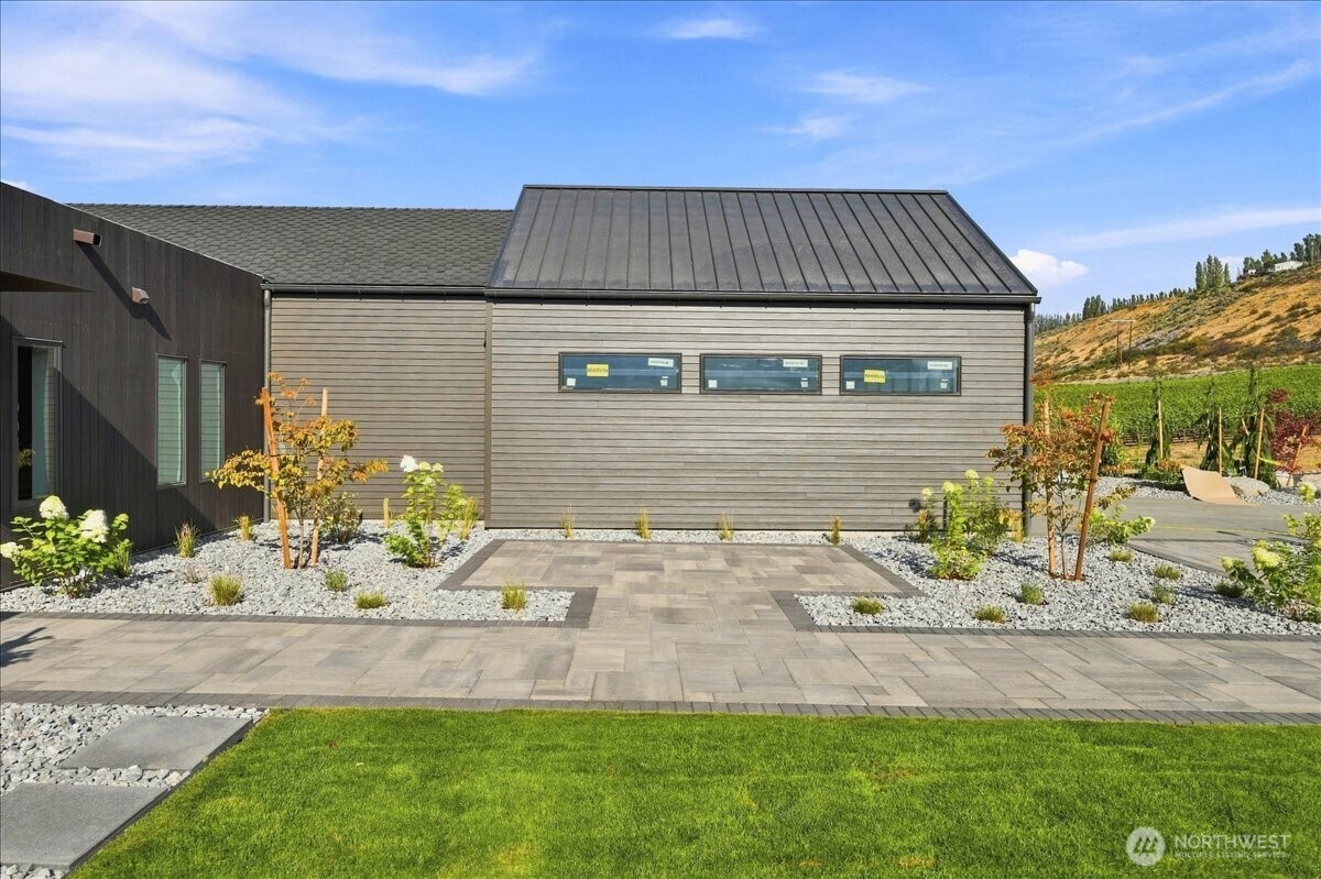 4 Mica Lane Property Photo 3