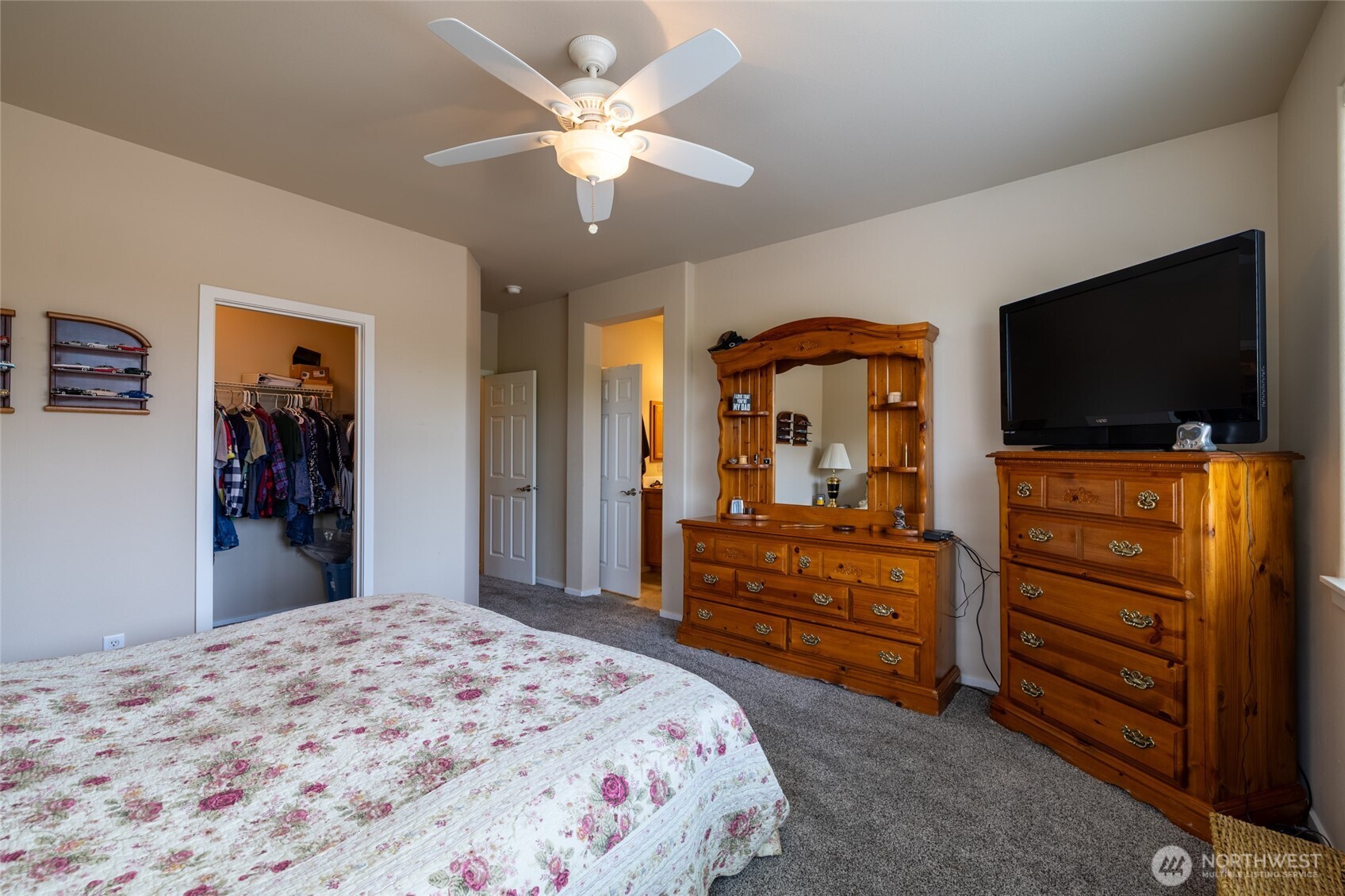 8304 Vashon Drive Property Photo 10