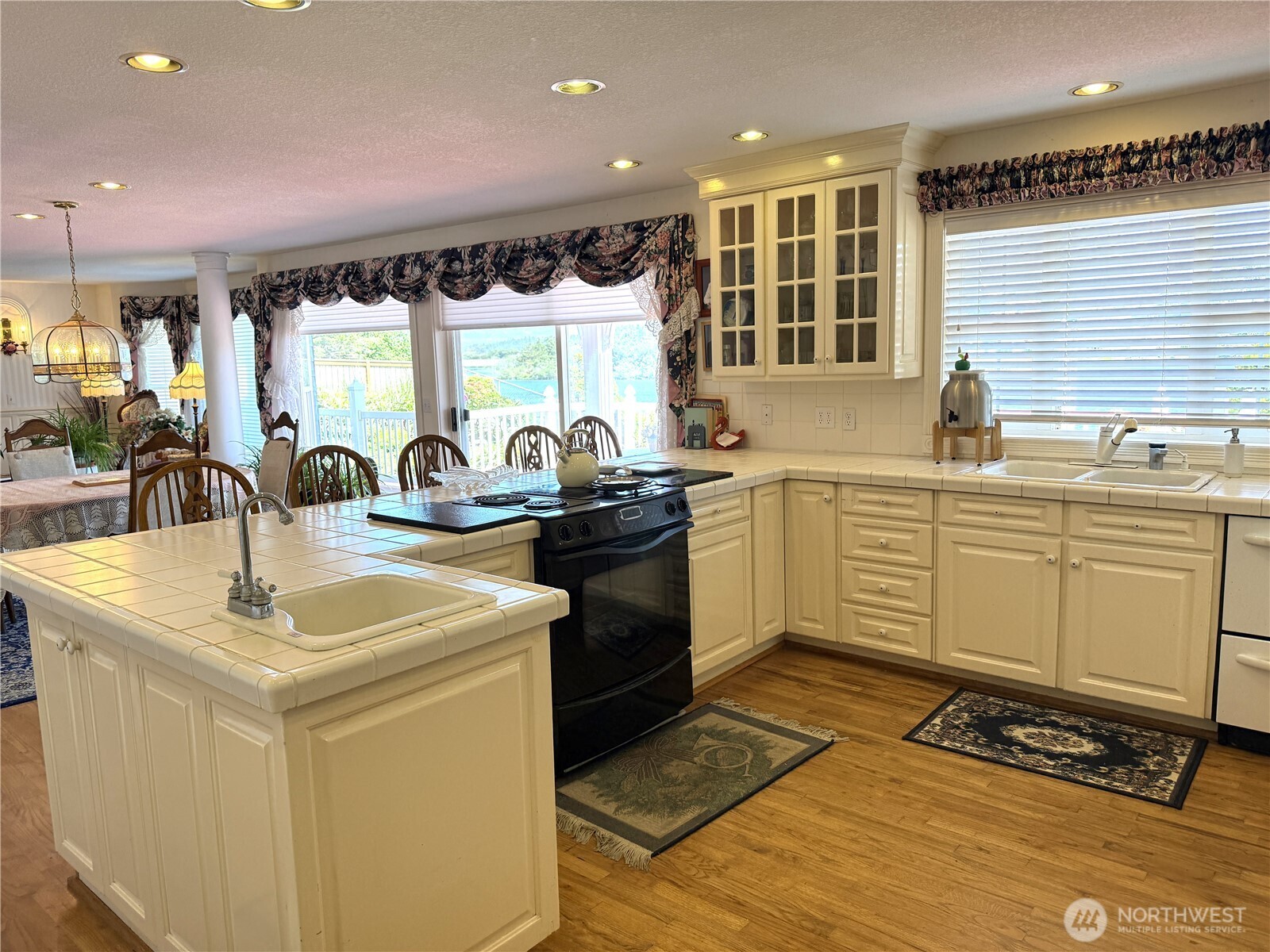 34100 G Street Property Photo 15