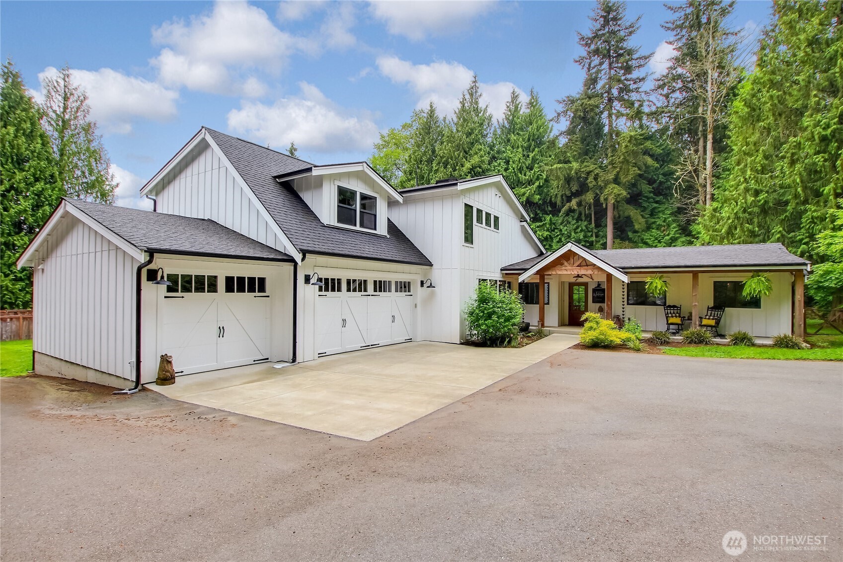 16023 Snohomish Avenue Property Photo 2