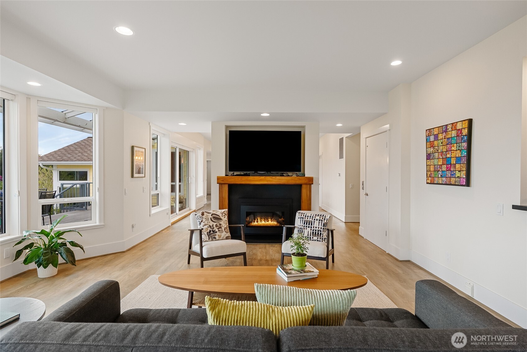 3910 Cliffside Drive Property Photo 14