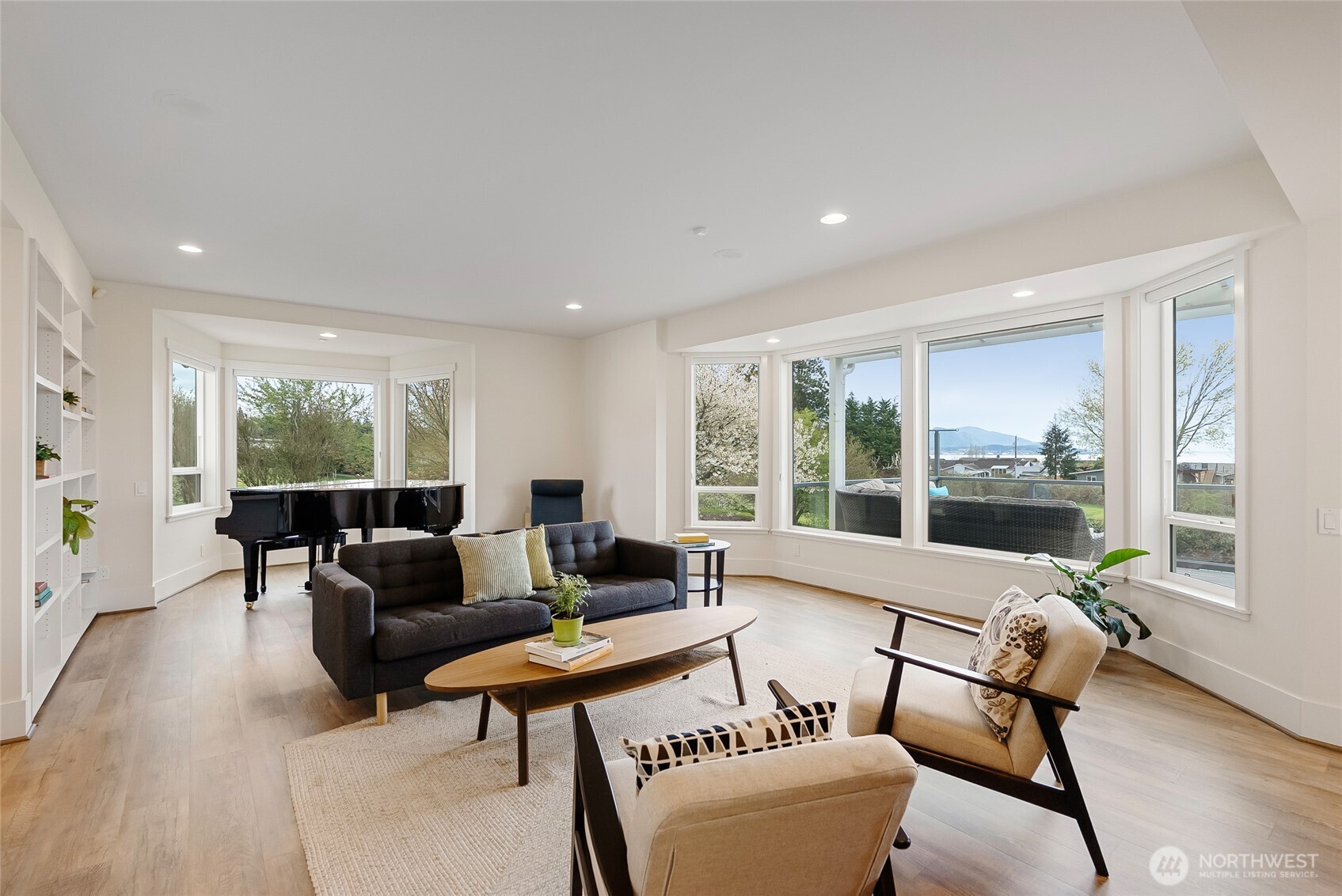3910 Cliffside Drive Property Photo 15