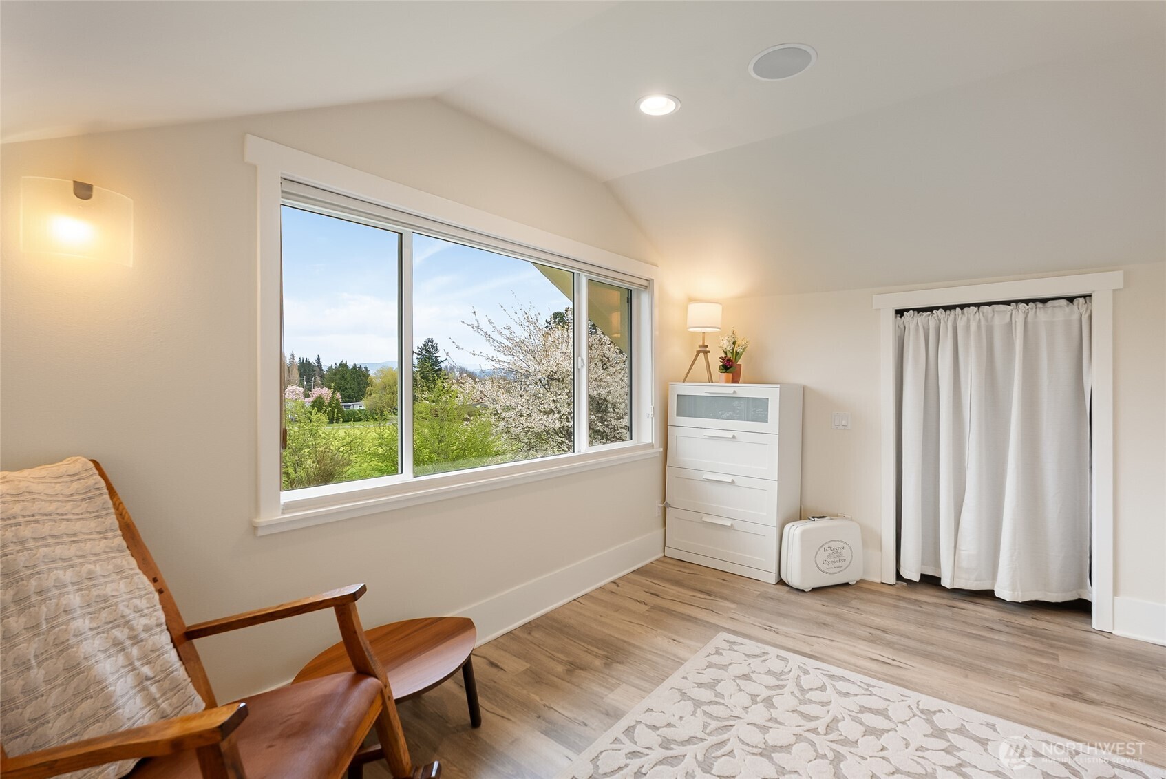 3910 Cliffside Drive Property Photo 25
