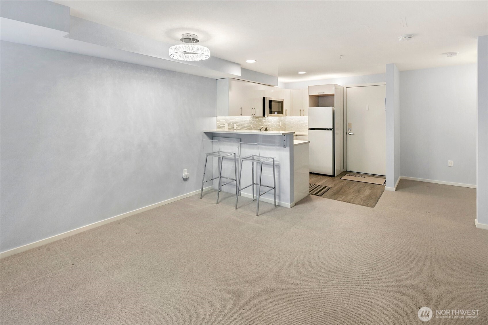425 Vine Street 614 Property Photo 10