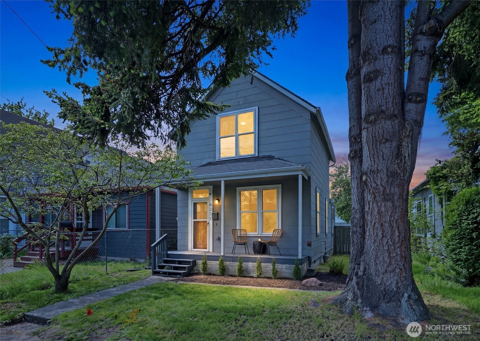 6211 Carleton Avenue Property Photo 1