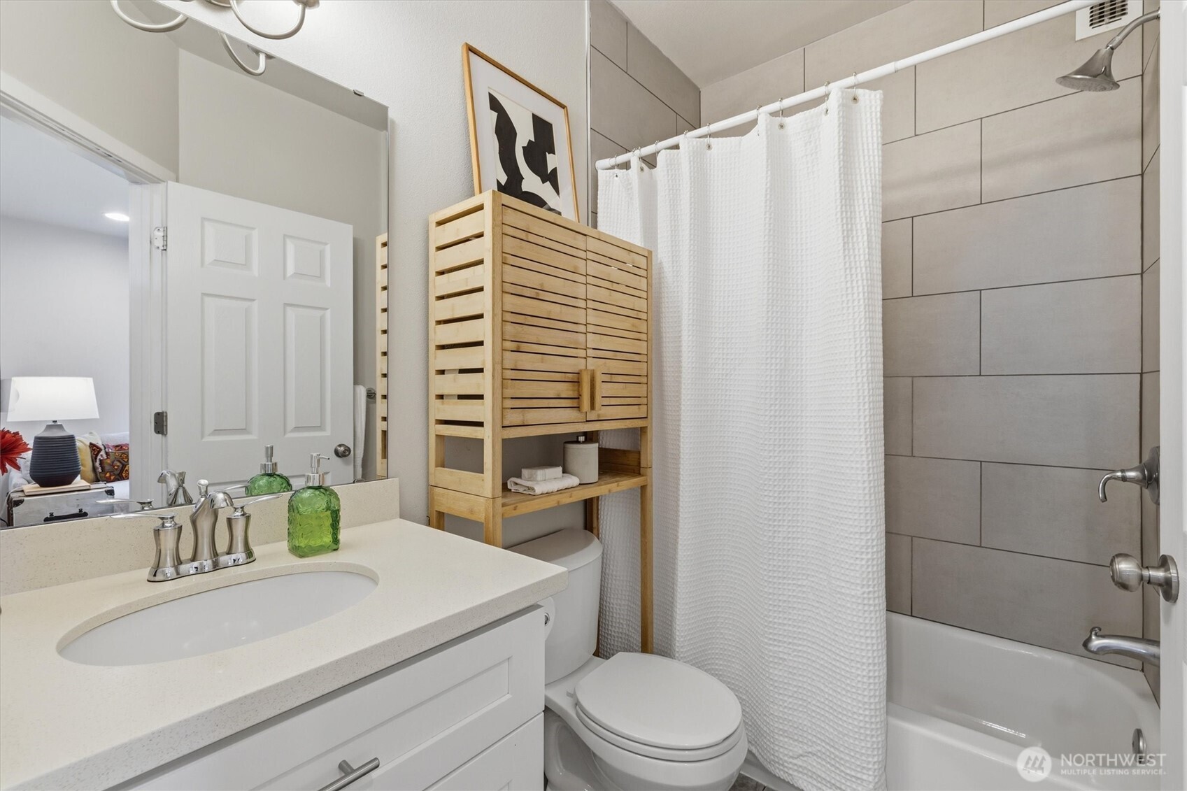 6211 Carleton Avenue Property Photo 10