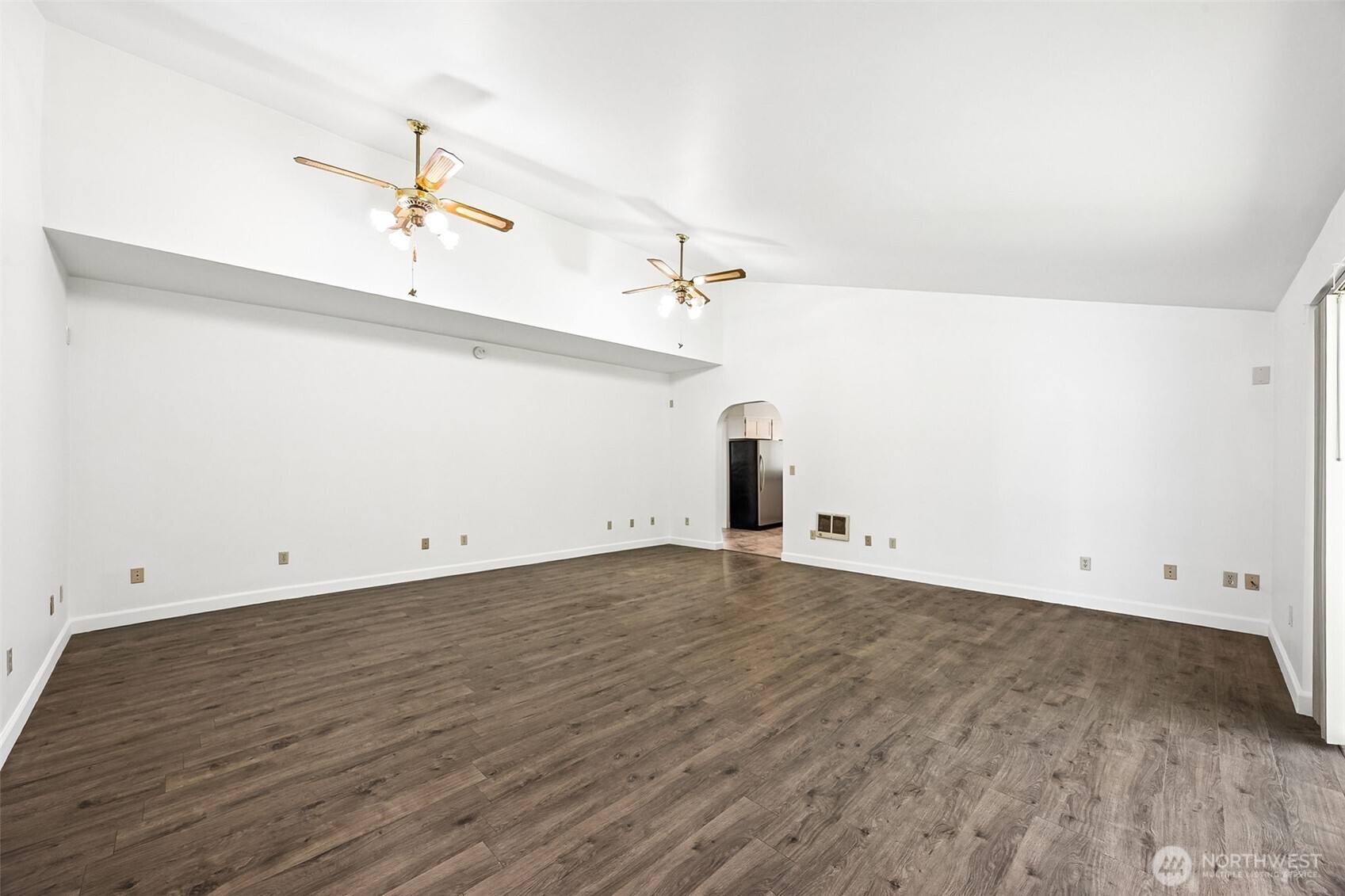 13710 Madrona Road Property Photo 17