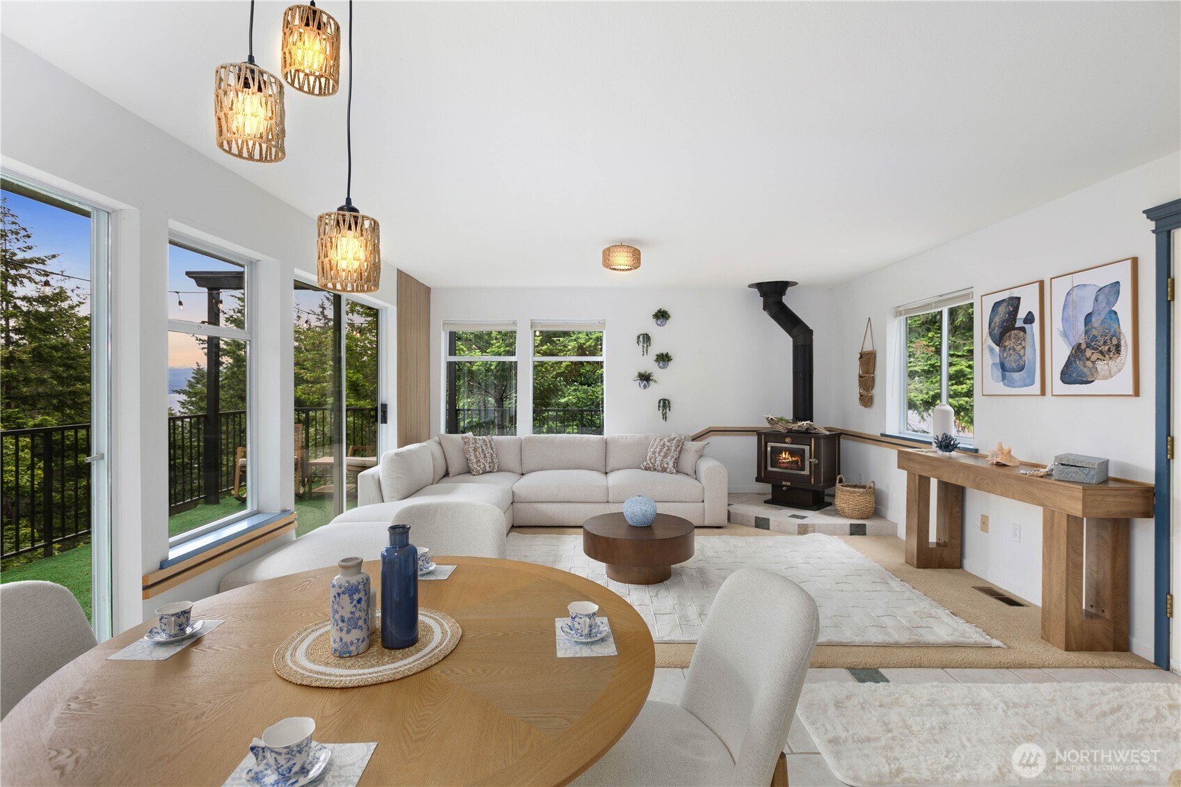 2944 Dogwood Terr Property Photo 8