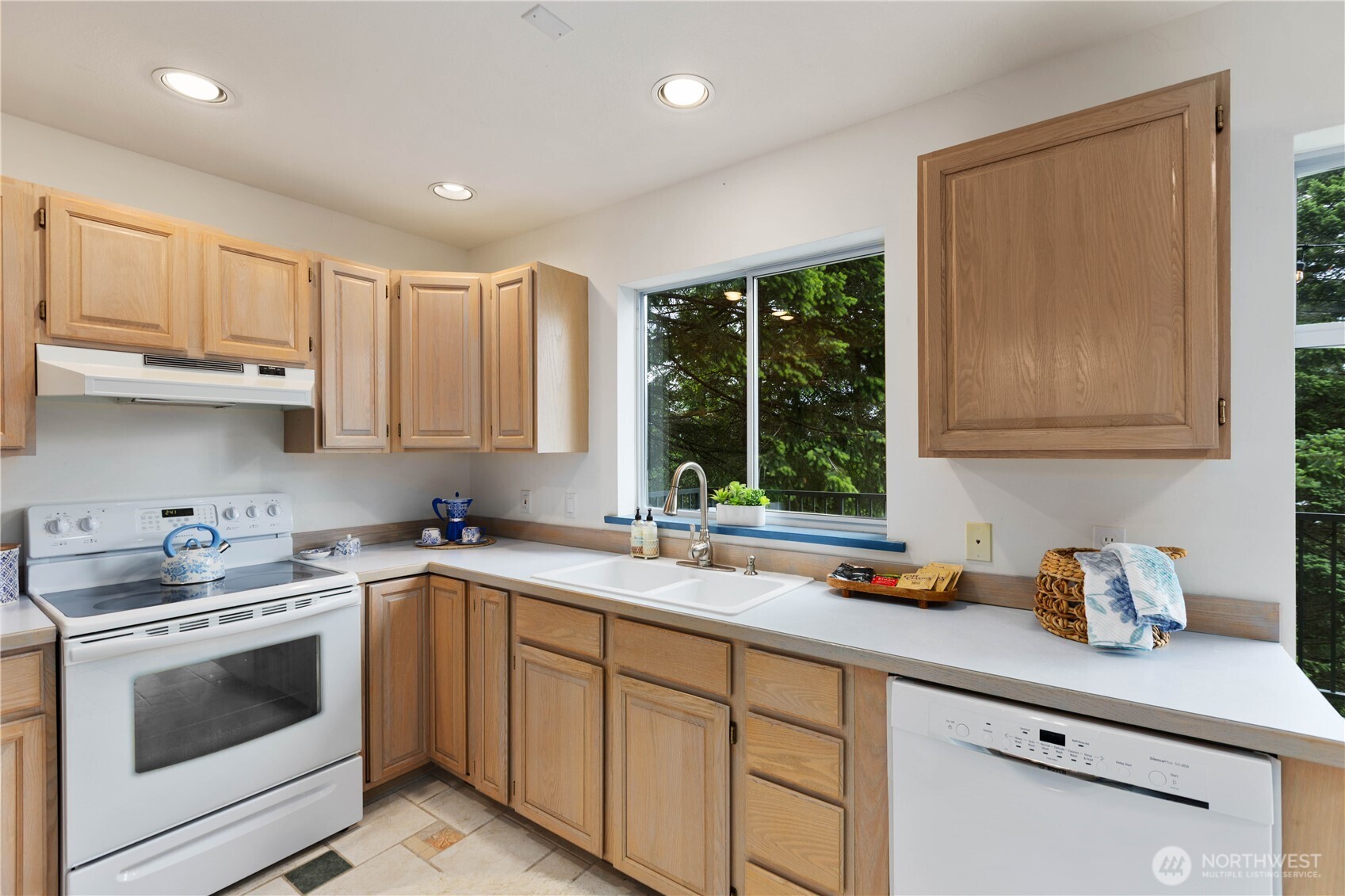 2944 Dogwood Terr Property Photo 11