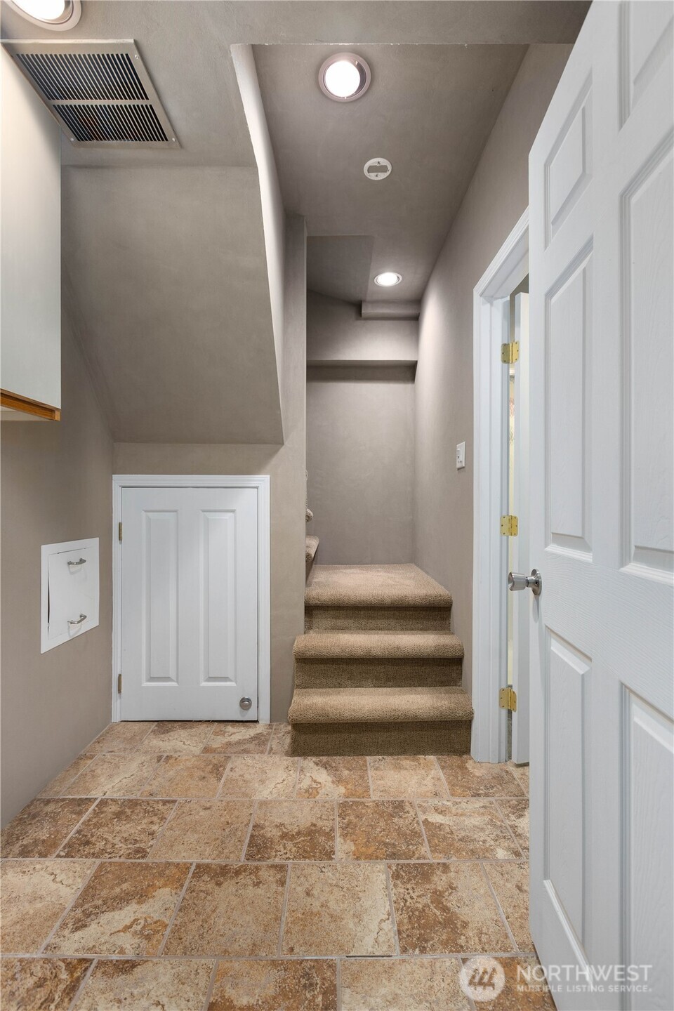 2944 Dogwood Terr Property Photo 29
