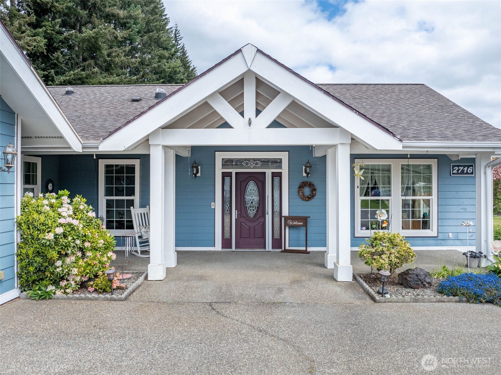 2716 Foron Road Property Photo 2