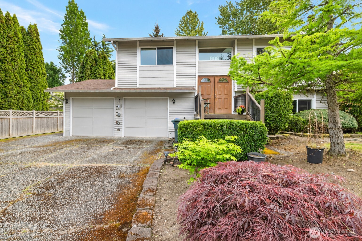 608 91st Property Photo 2