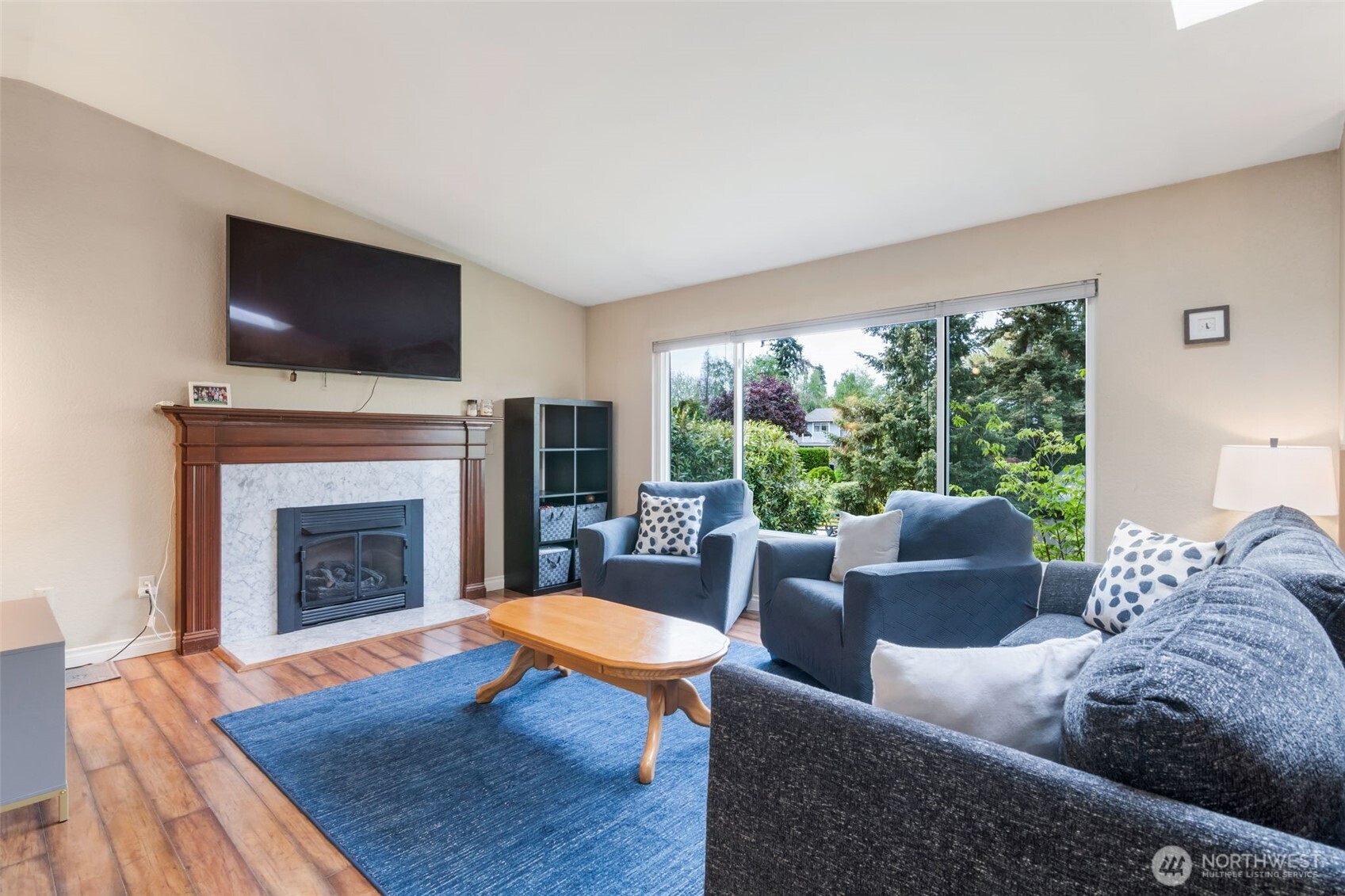 608 91st Property Photo 5