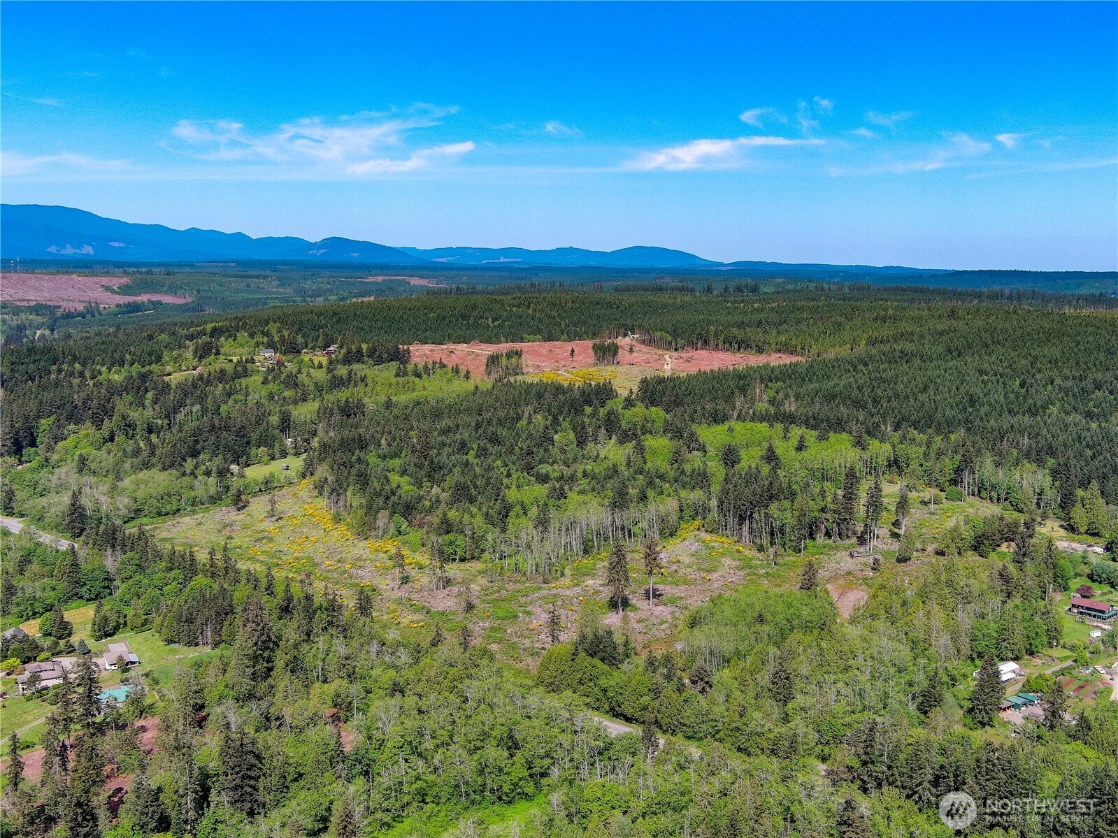 2 Xxx Teal Lake Road Property Photo 5