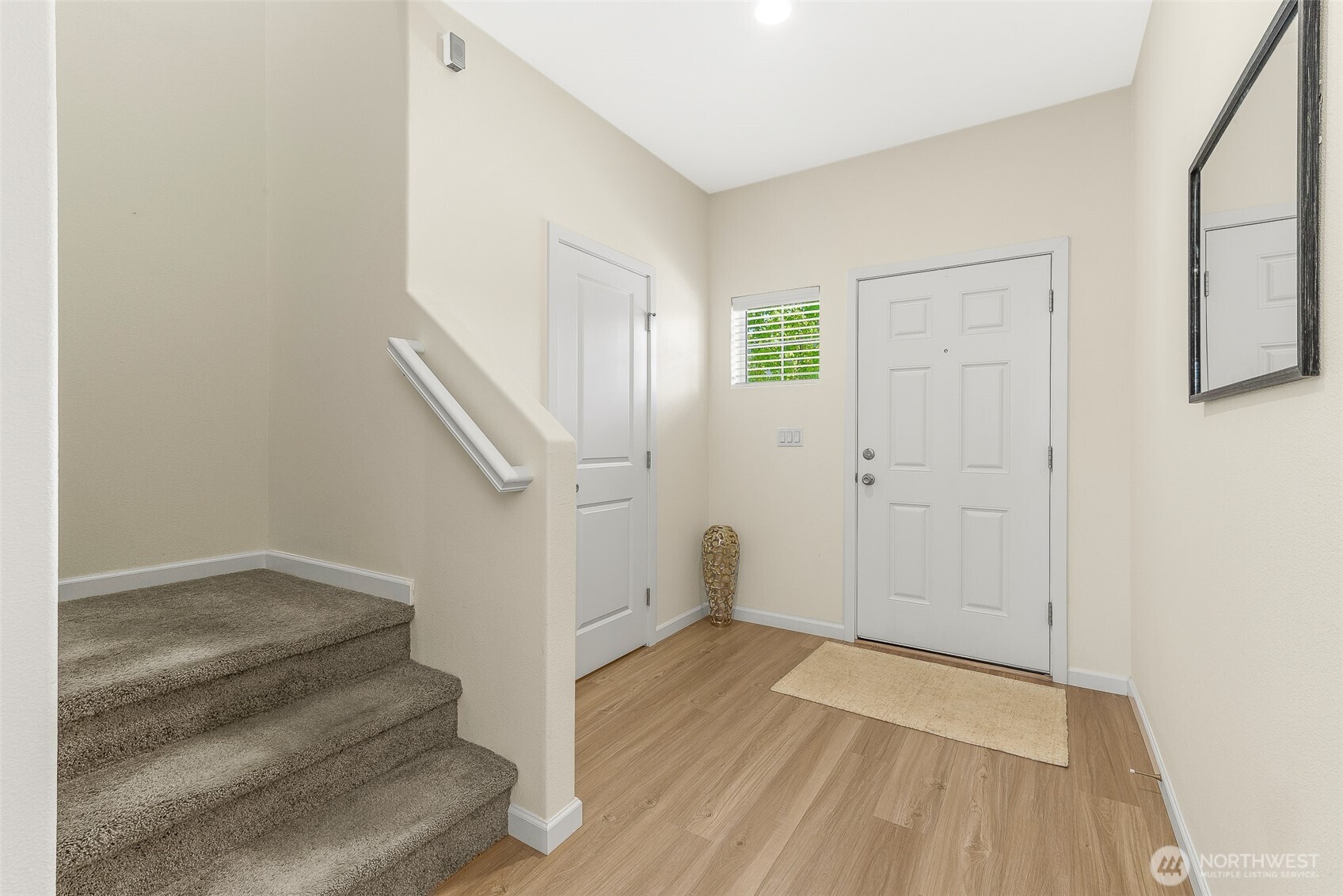 1228 W 16th Avenue Property Photo 4