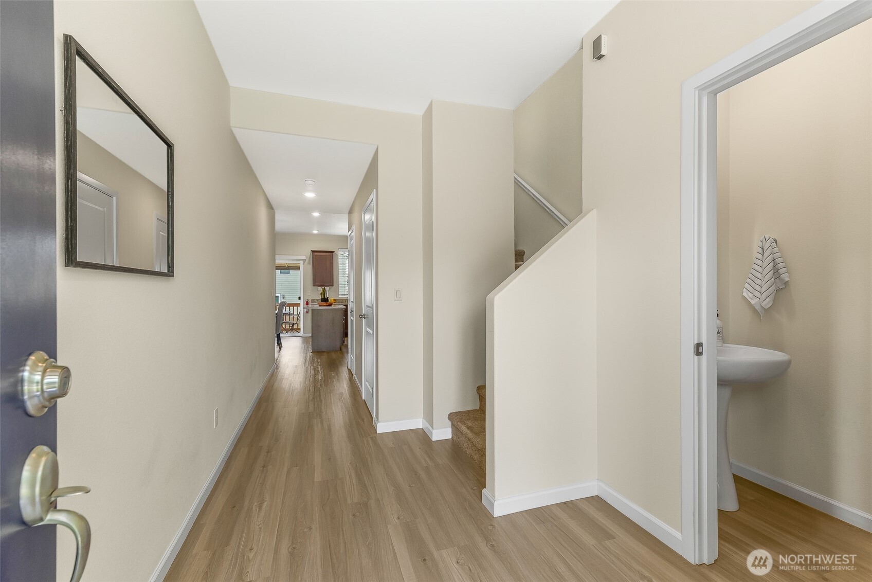 1228 W 16th Avenue Property Photo 5