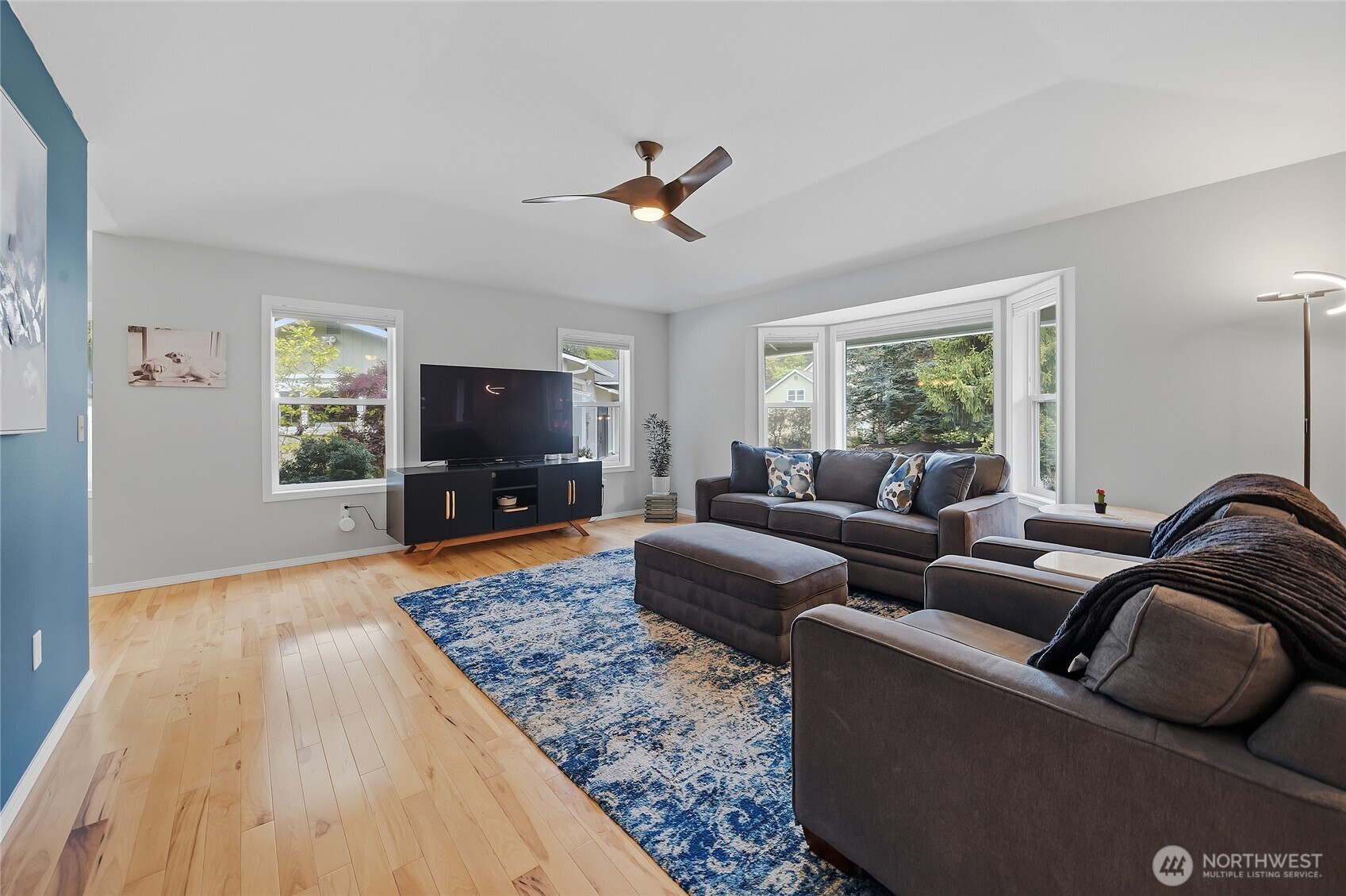 24047 192nd Place Property Photo 6