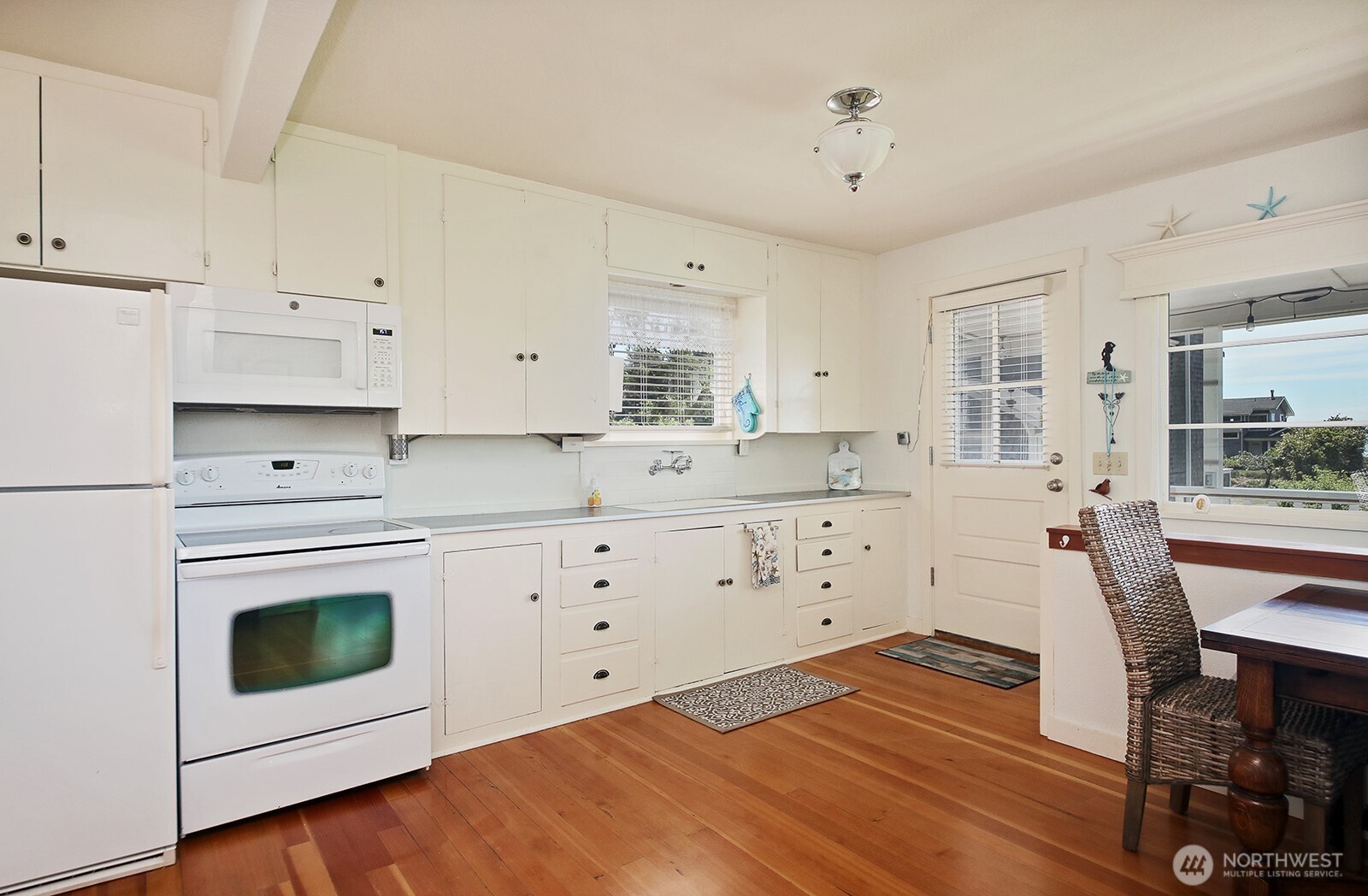 5822 Mutiny Bay Road Property Photo 6