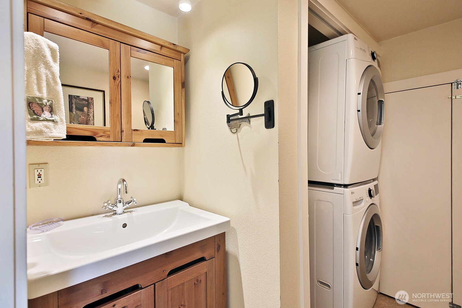 5822 Mutiny Bay Road Property Photo 15