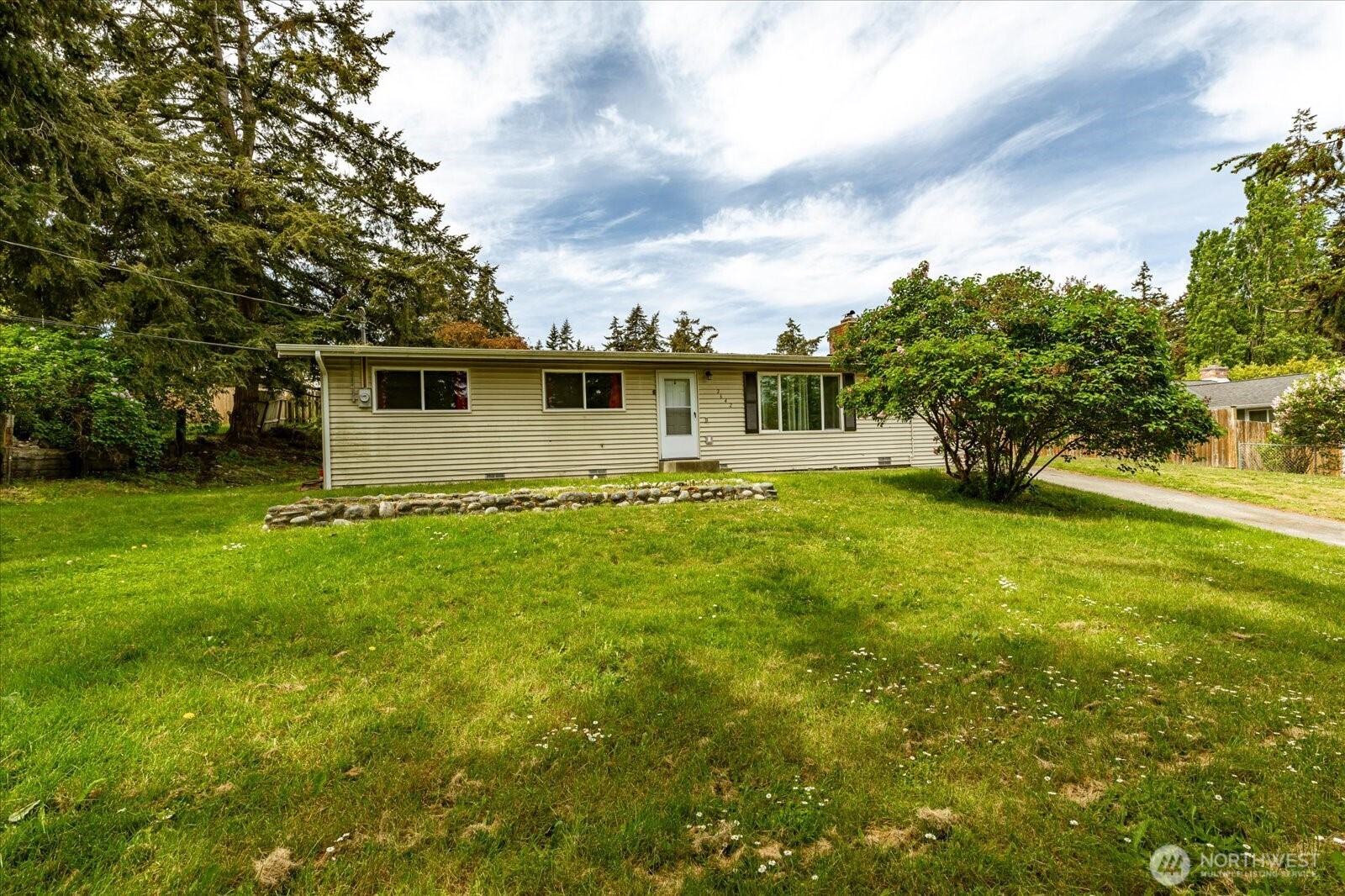 2642 Olympic Drive Property Photo 2