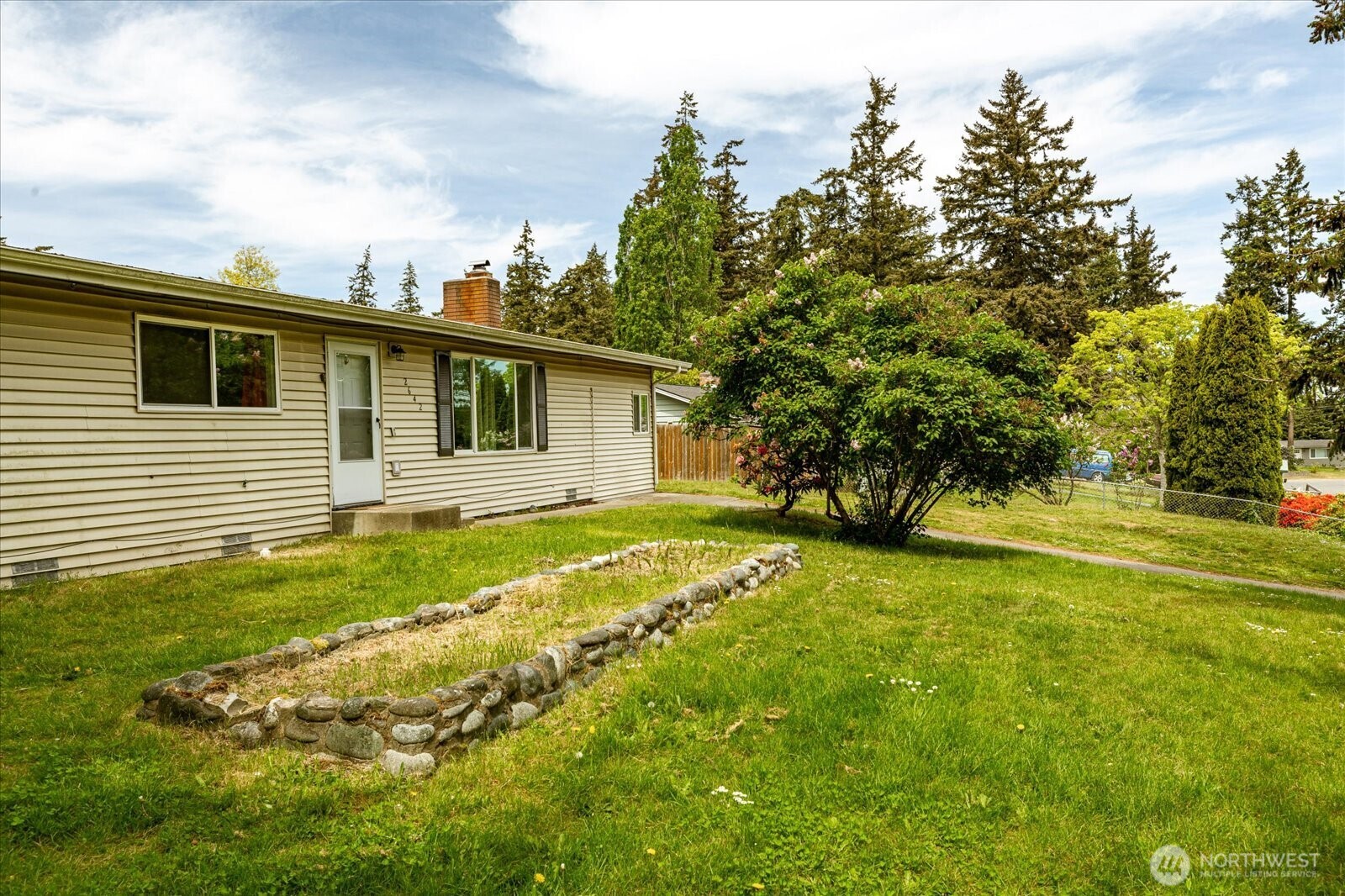 2642 Olympic Drive Property Photo 4