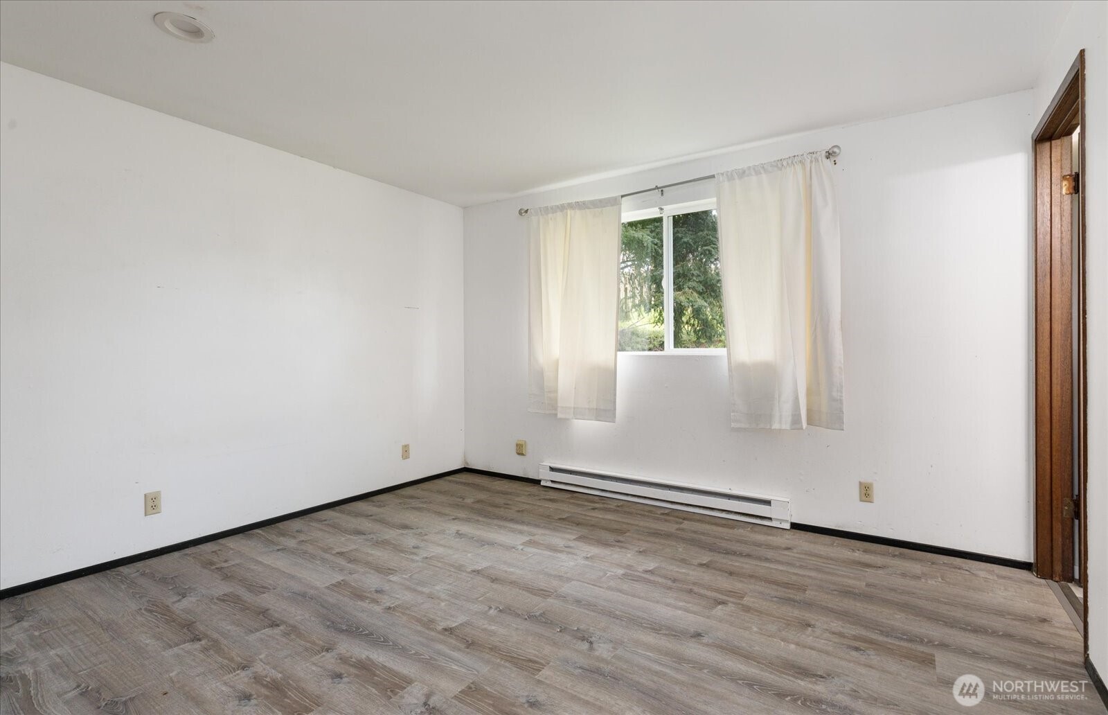 2642 Olympic Drive Property Photo 12