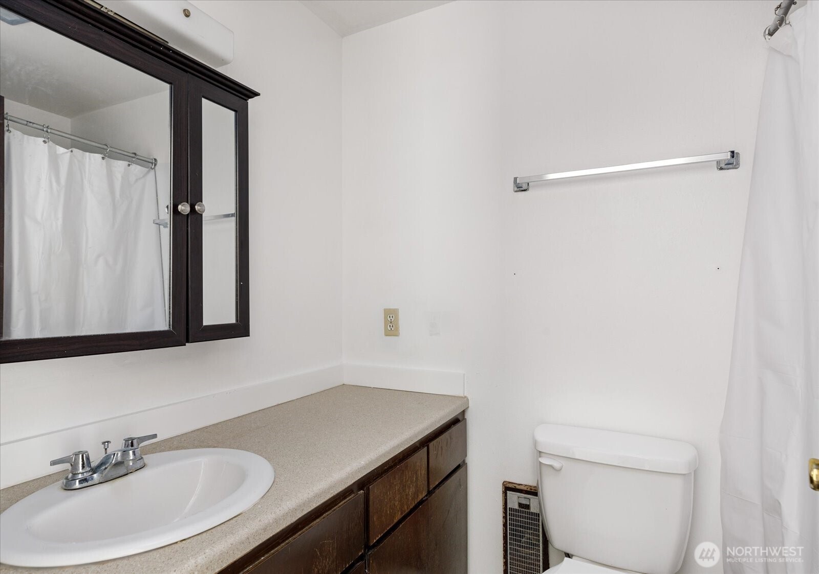2642 Olympic Drive Property Photo 17