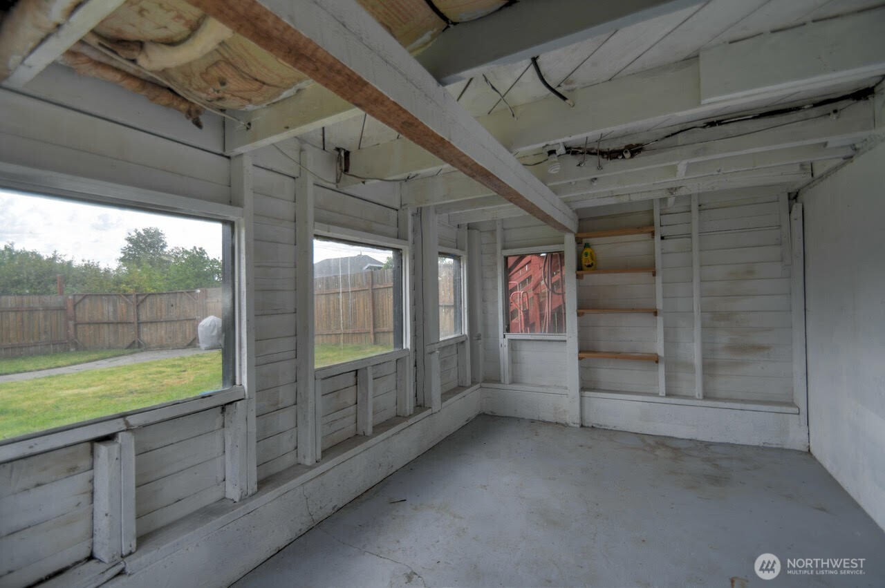 1059 S Market Boulevard Property Photo 17