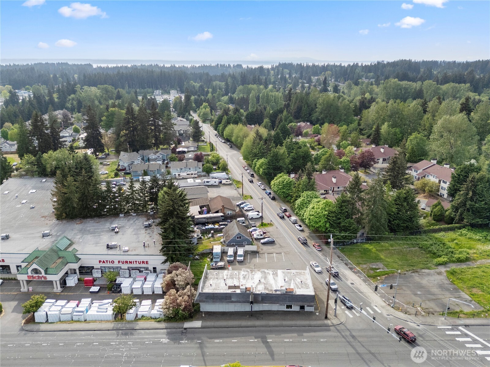 16404 Highway 99 Property Photo 2