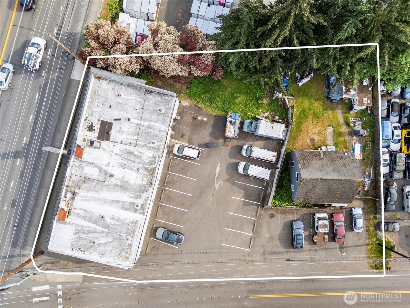 16404 Highway 99 Property Photo 3