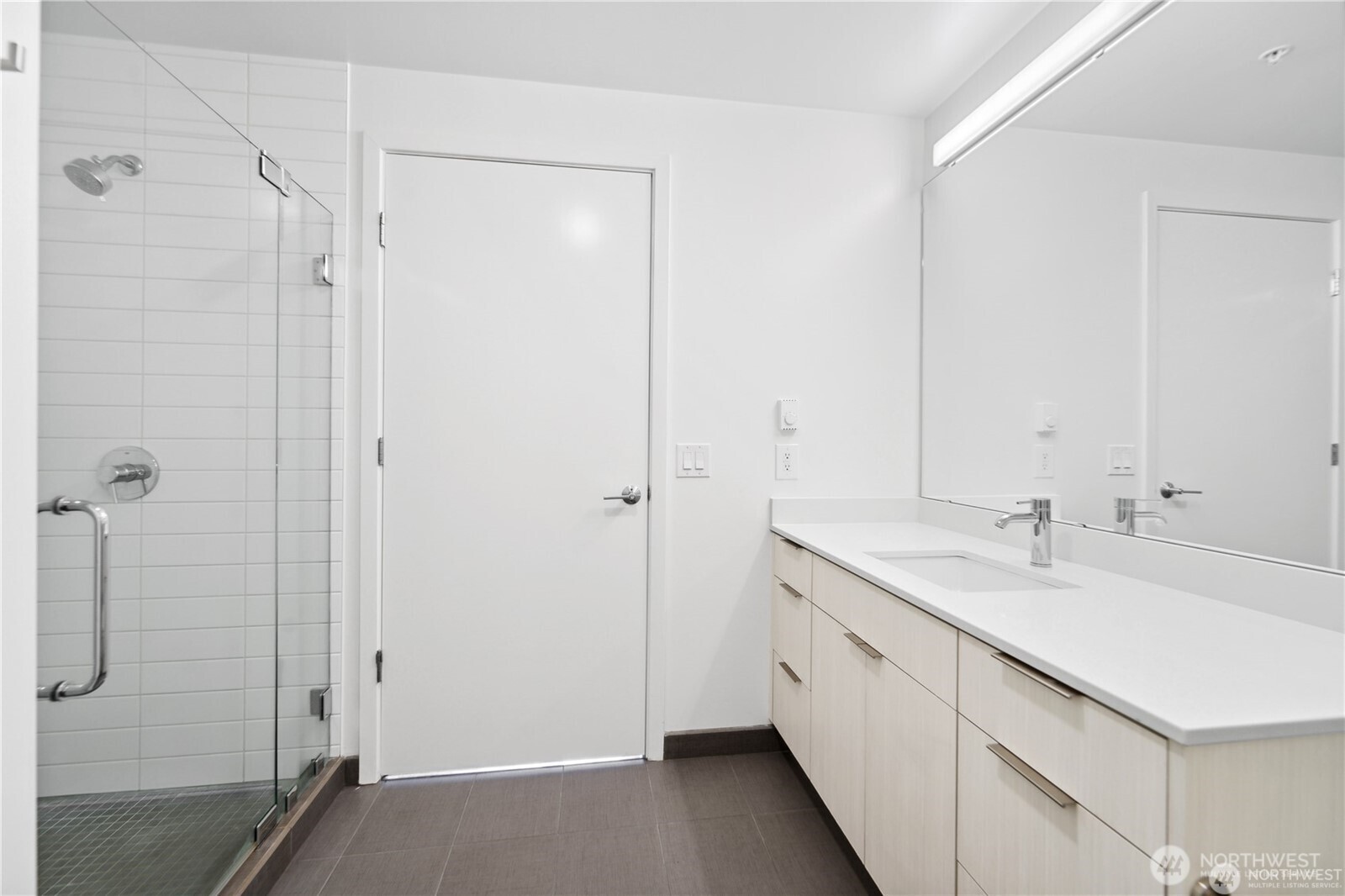 590 1st Avenue 816 Property Photo 14