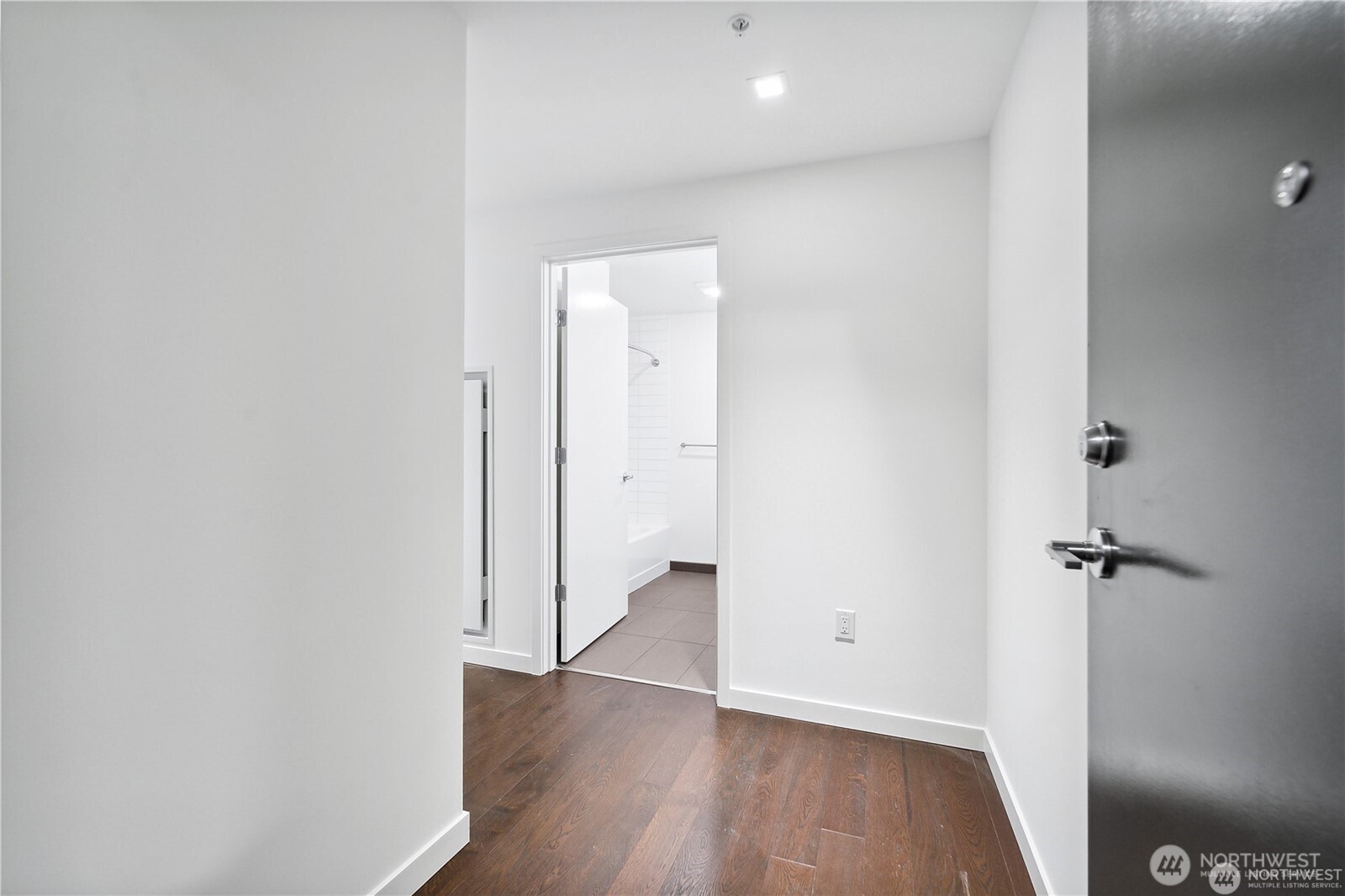590 1st Avenue 816 Property Photo 16