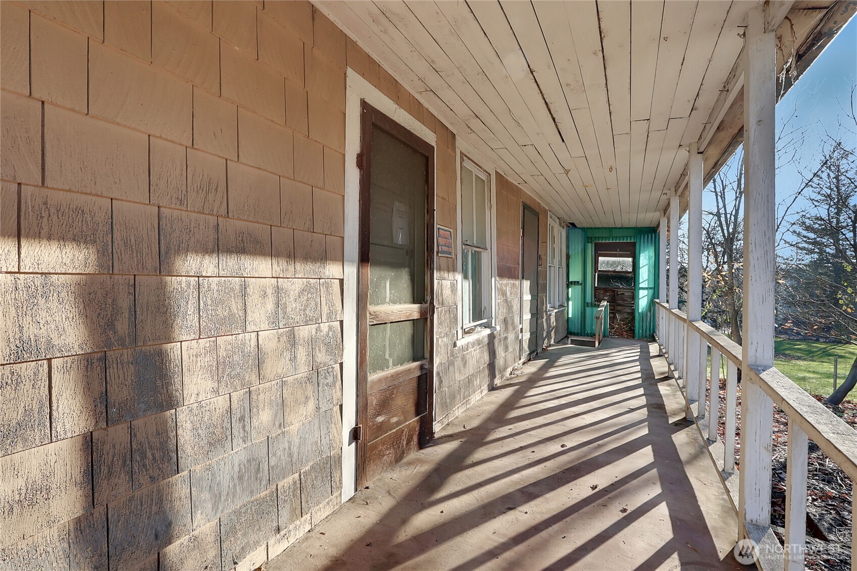 32910 5th Avenue Property Photo 5