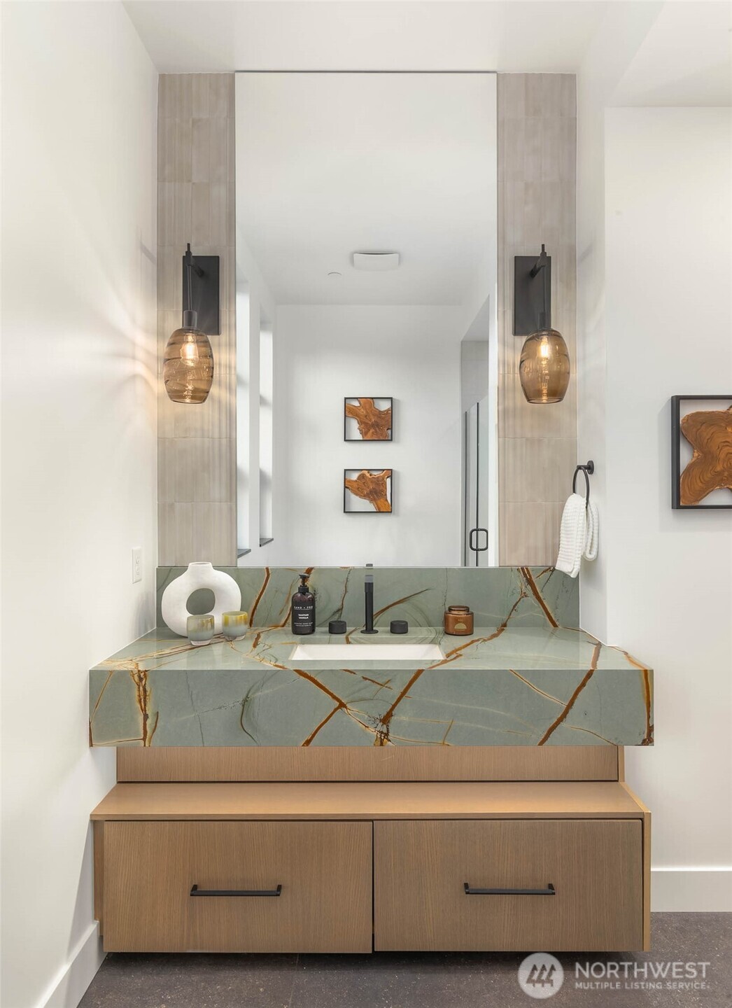 721 2nd Street Property Photo 10