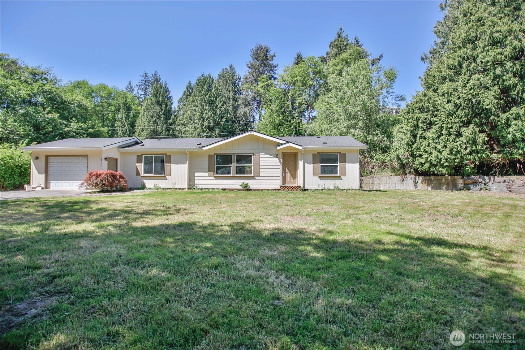 4717 Hansen Drive Property Photo 2