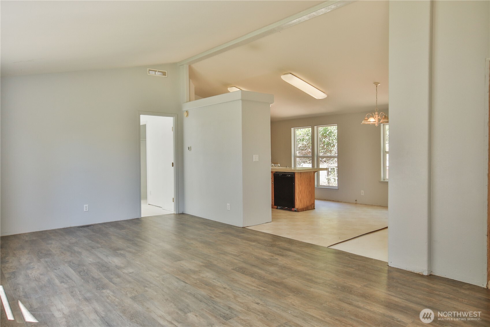 4717 Hansen Drive Property Photo 3