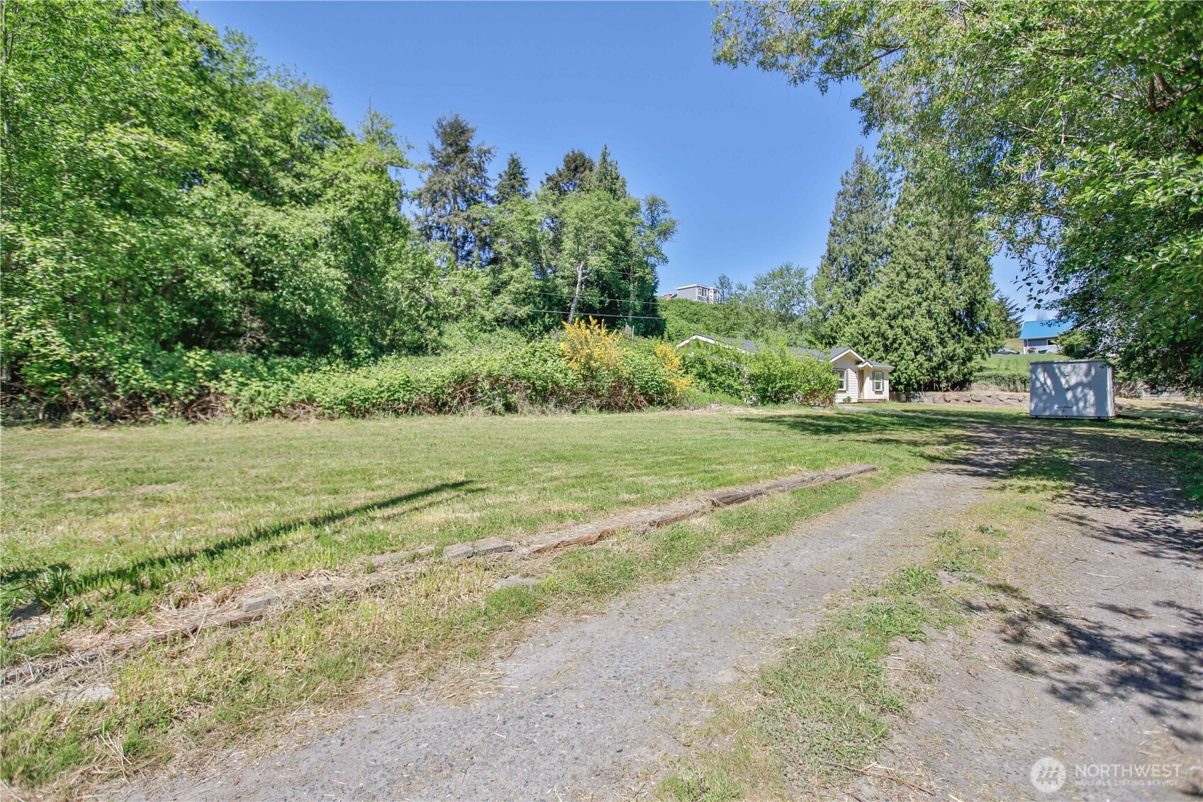 4717 Hansen Drive Property Photo 15