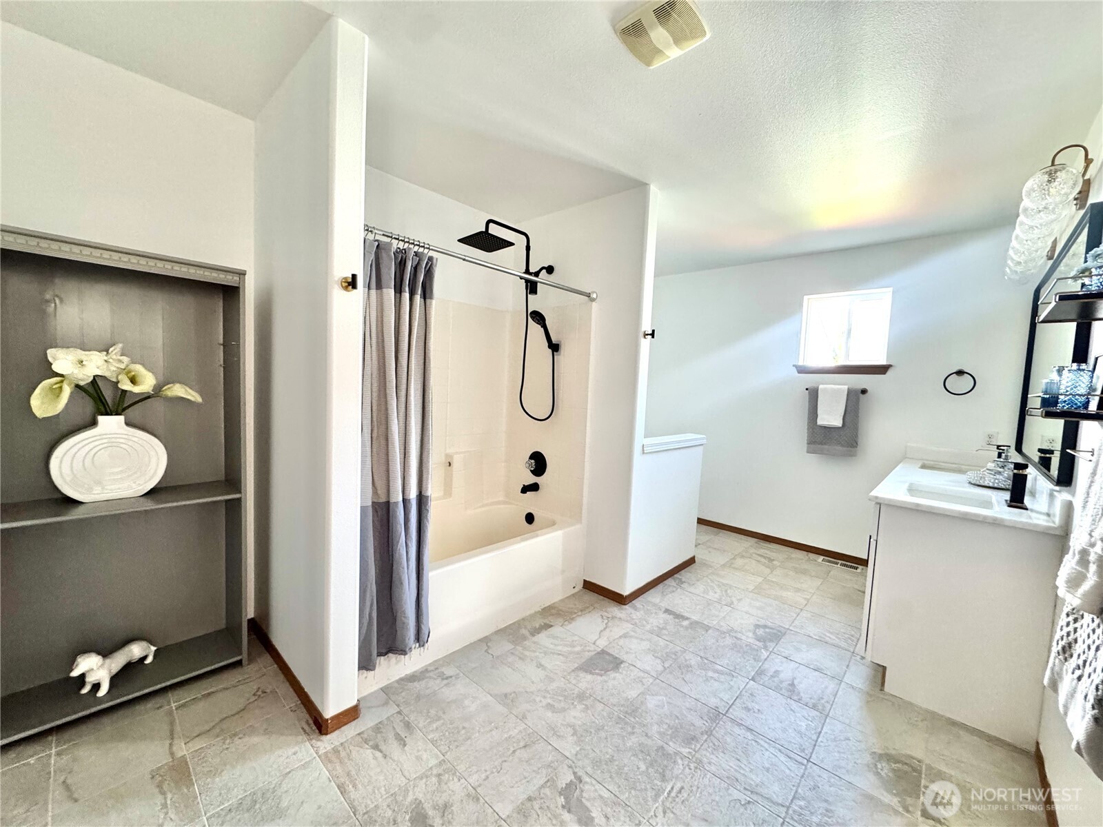 2307 118th Avenue Property Photo 10