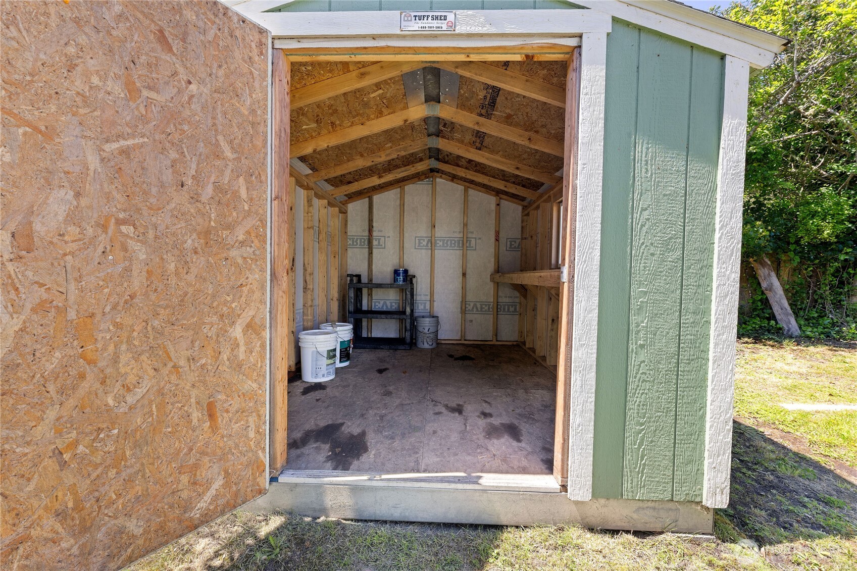 1210 35th Street Property Photo 6