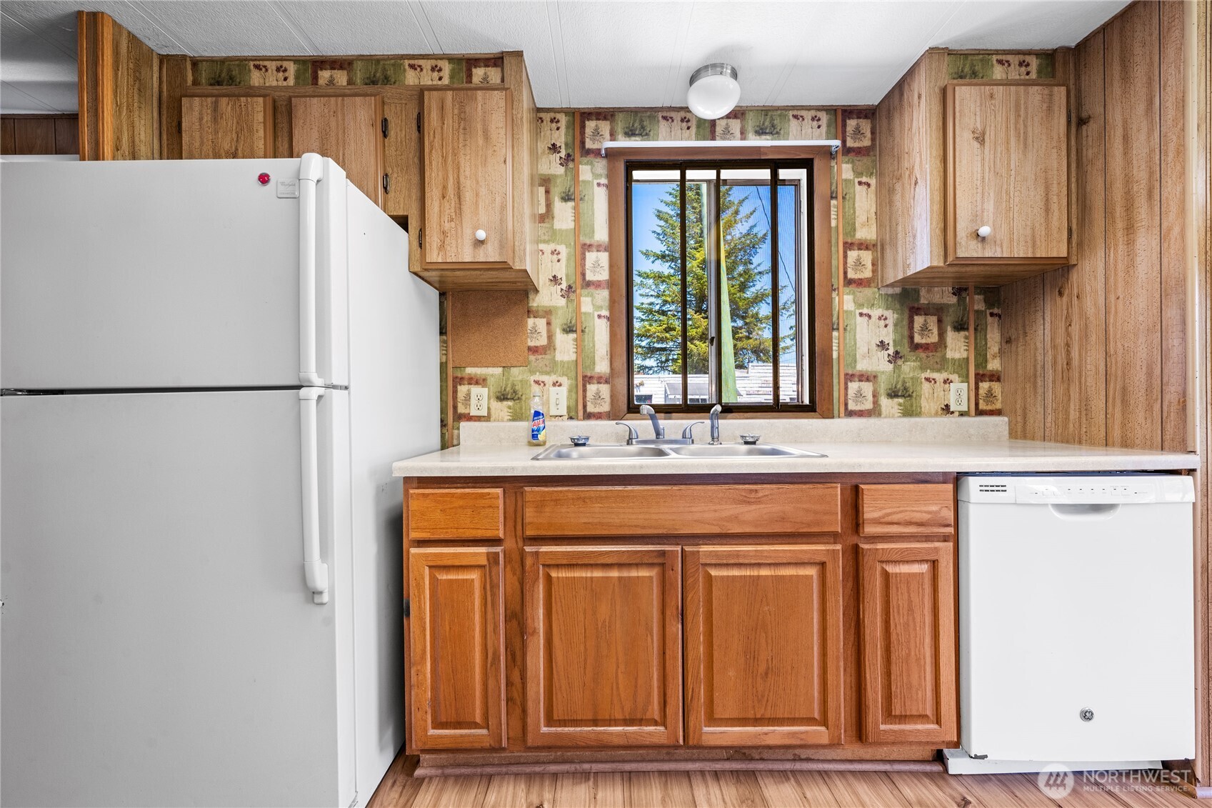 1210 35th Street Property Photo 13