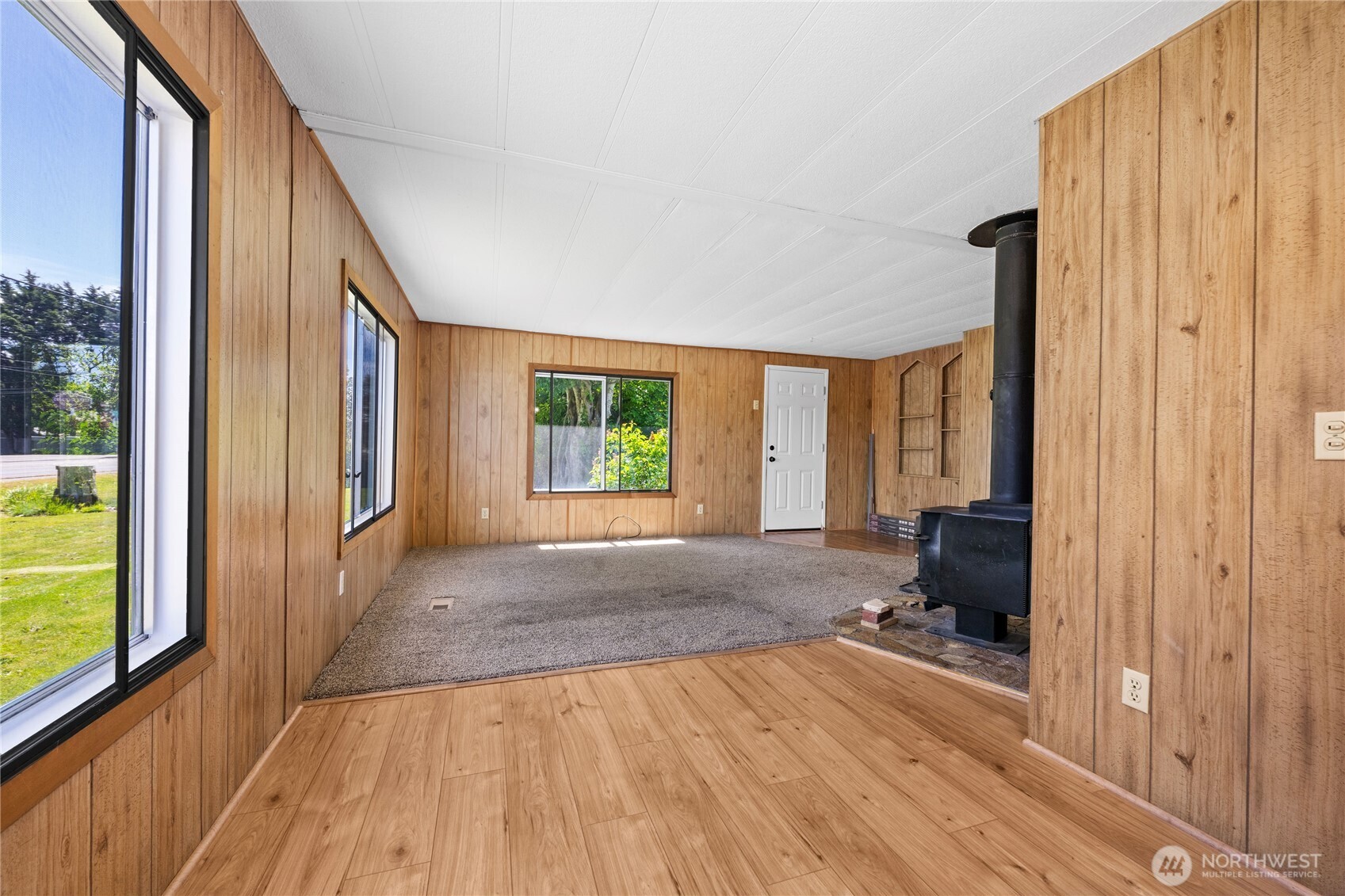 1210 35th Street Property Photo 16
