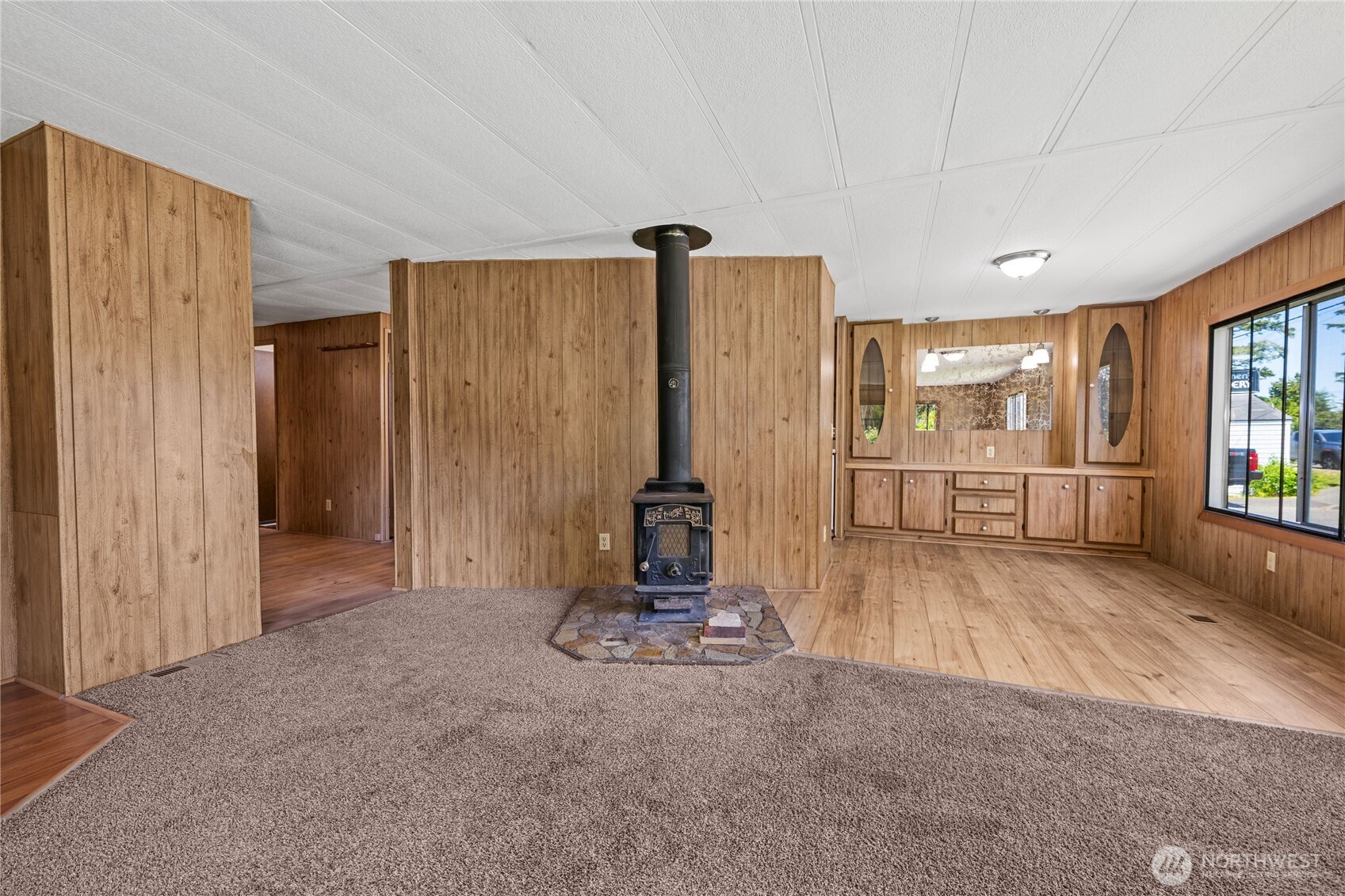 1210 35th Street Property Photo 17